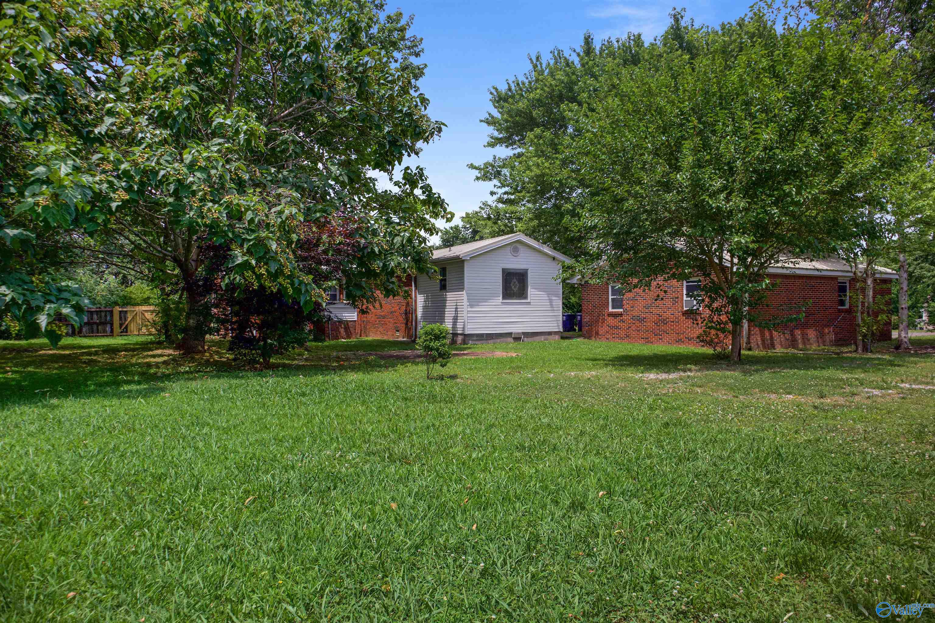 808 Rolan Gooch Road