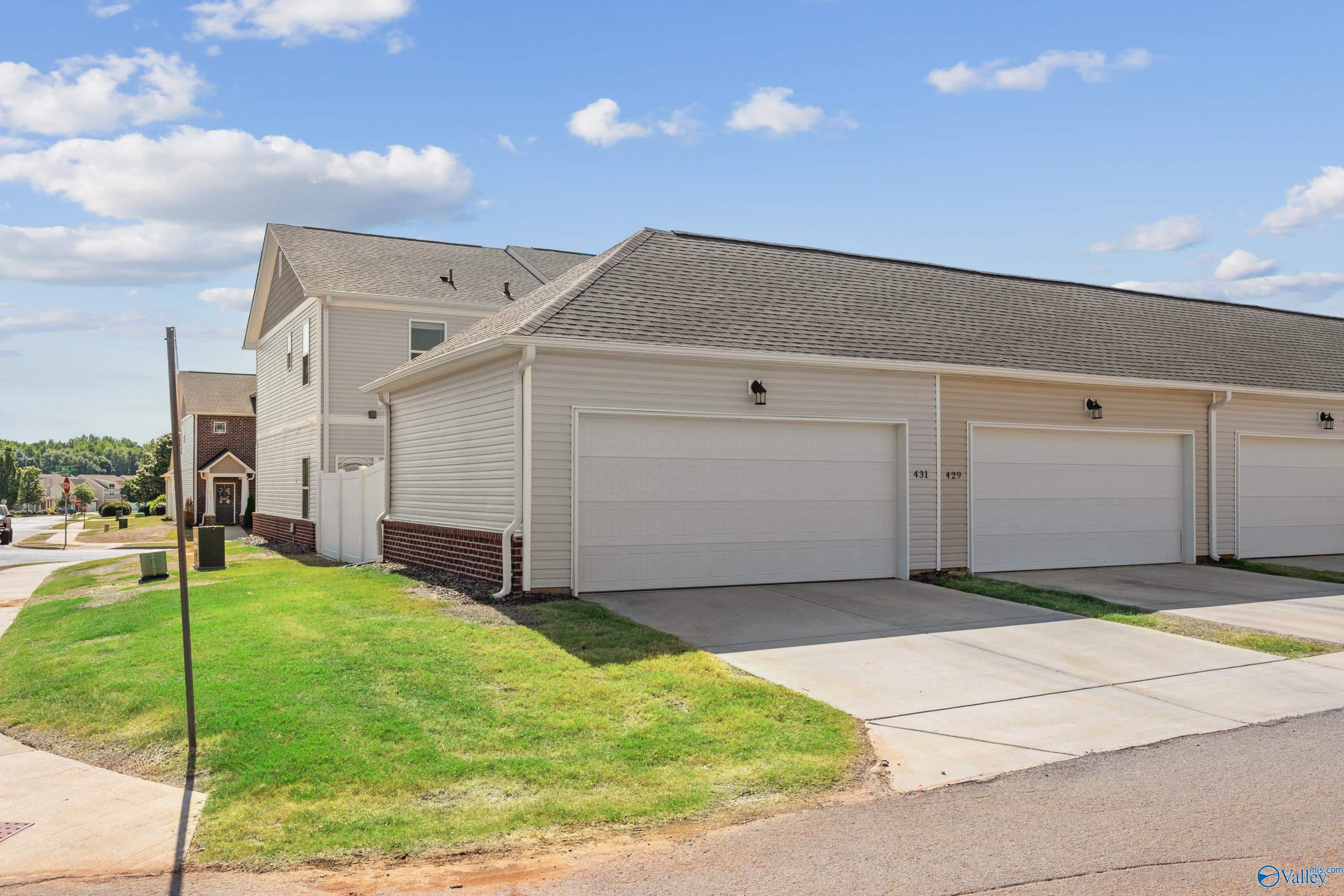 431 SW Falls Pointe