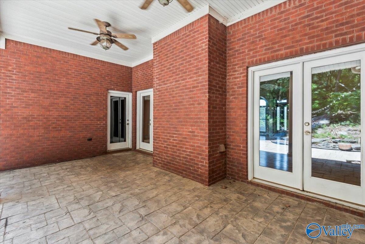 302 Lipscomb Circle