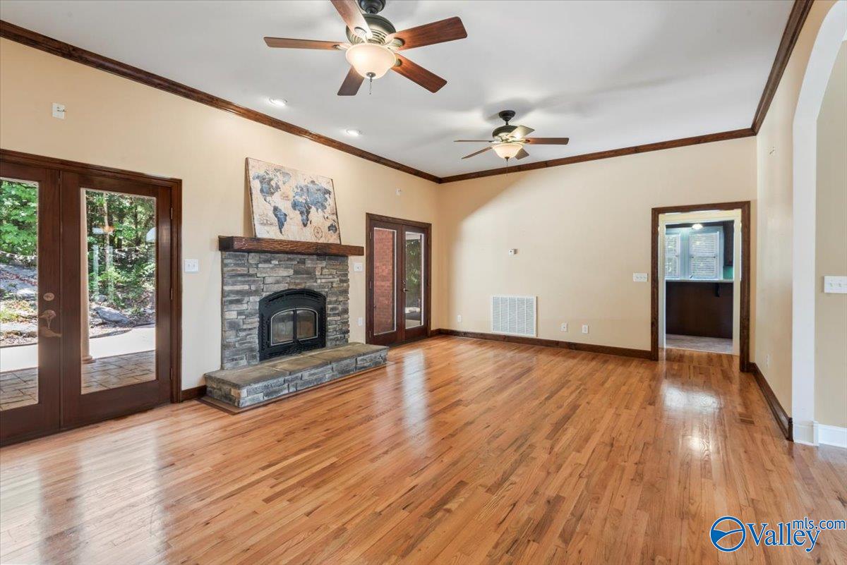 302 Lipscomb Circle