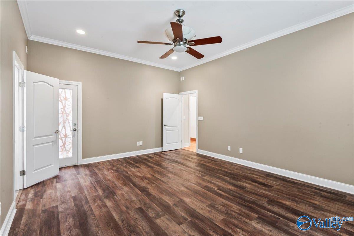 302 Lipscomb Circle