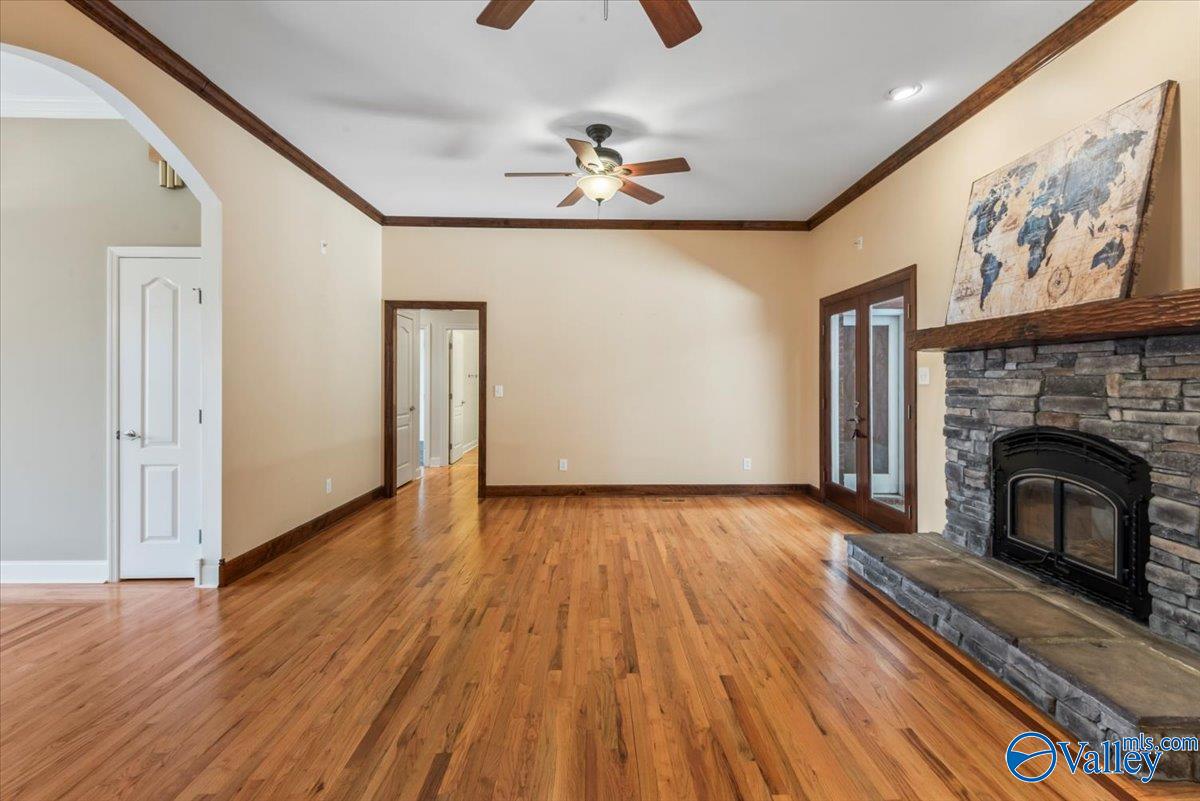 302 Lipscomb Circle