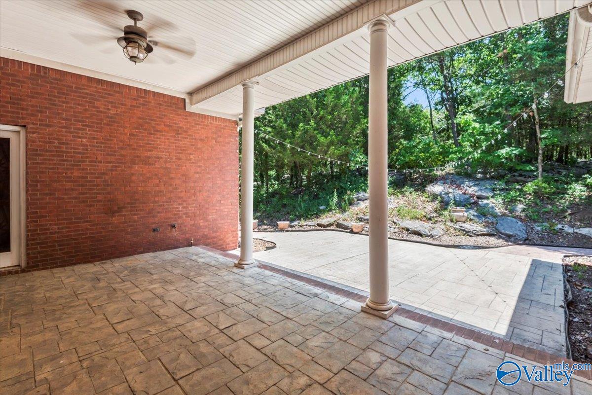 302 Lipscomb Circle