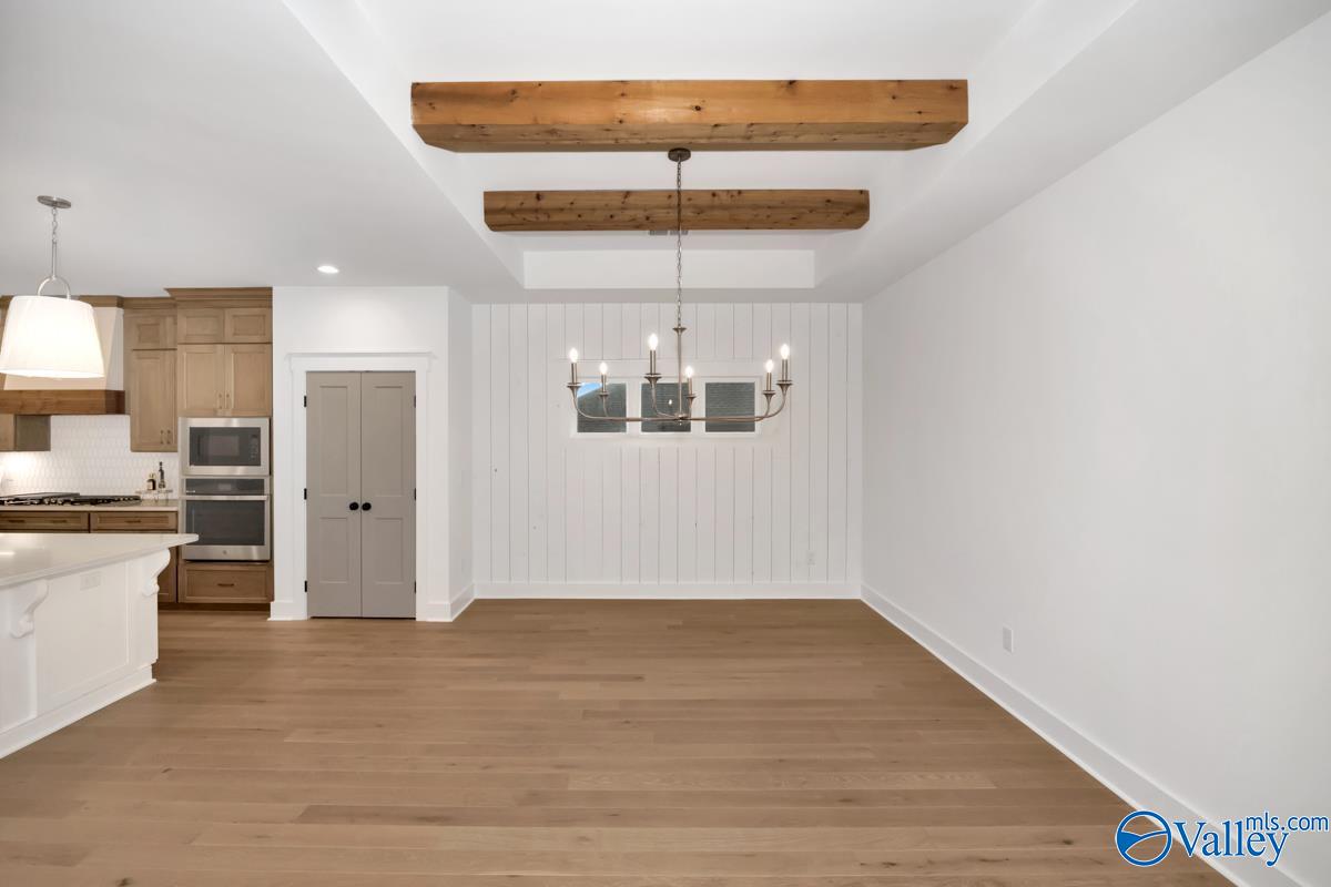 12 Thicket Grove Circle