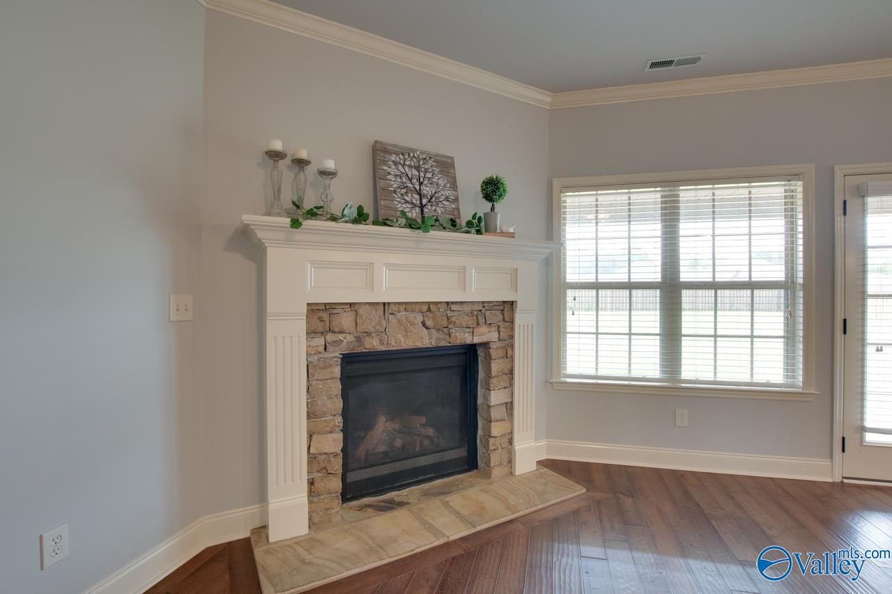 112 Somer Creek Lane