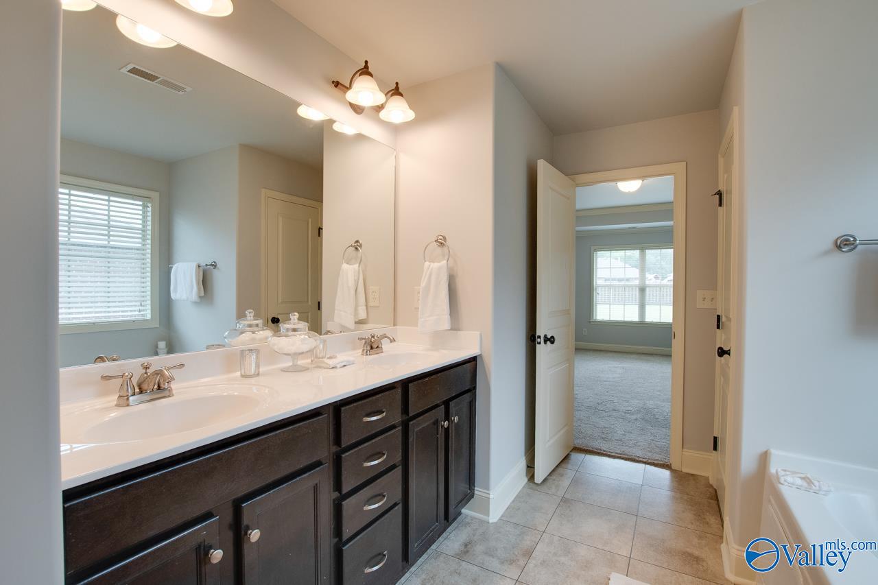 112 Somer Creek Lane