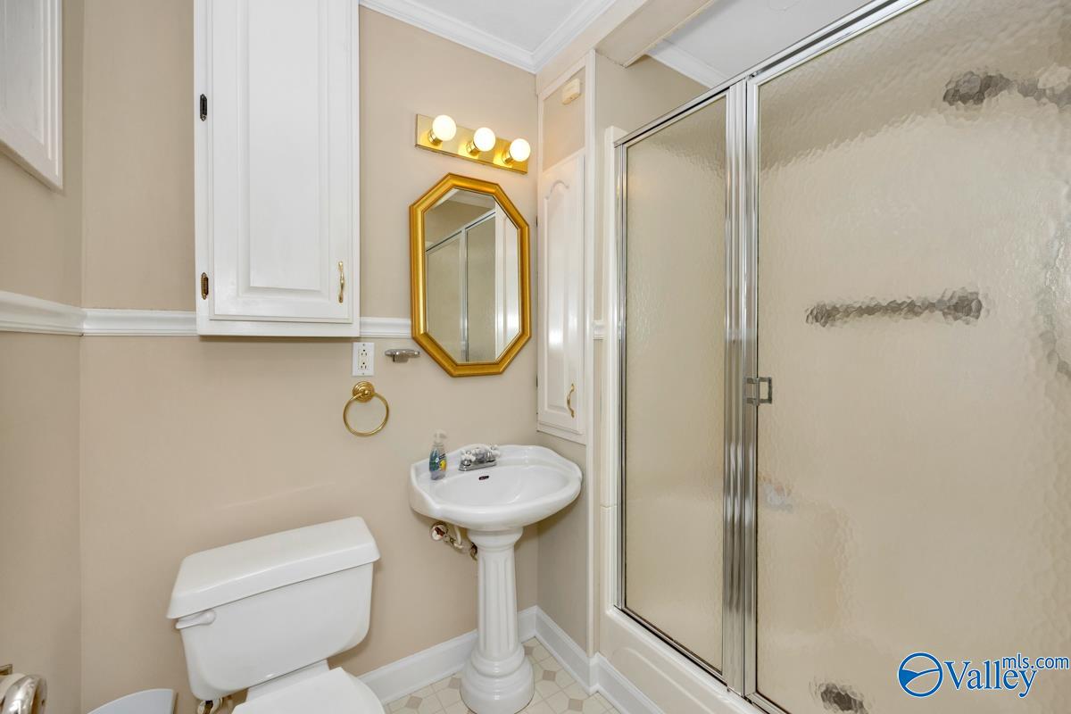 805 Eleanor Drive SW