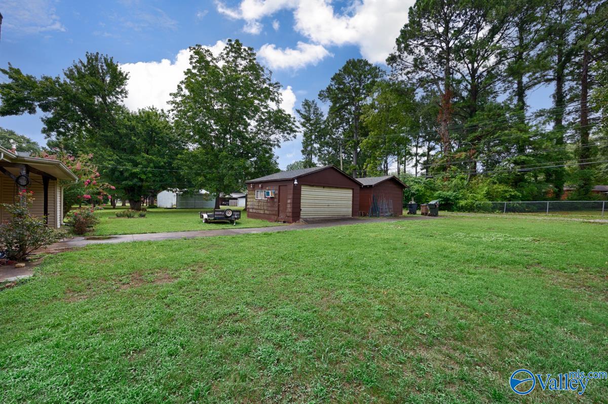 805 Eleanor Drive SW