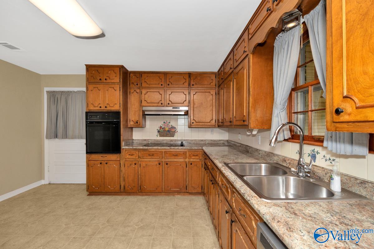 805 Eleanor Drive SW