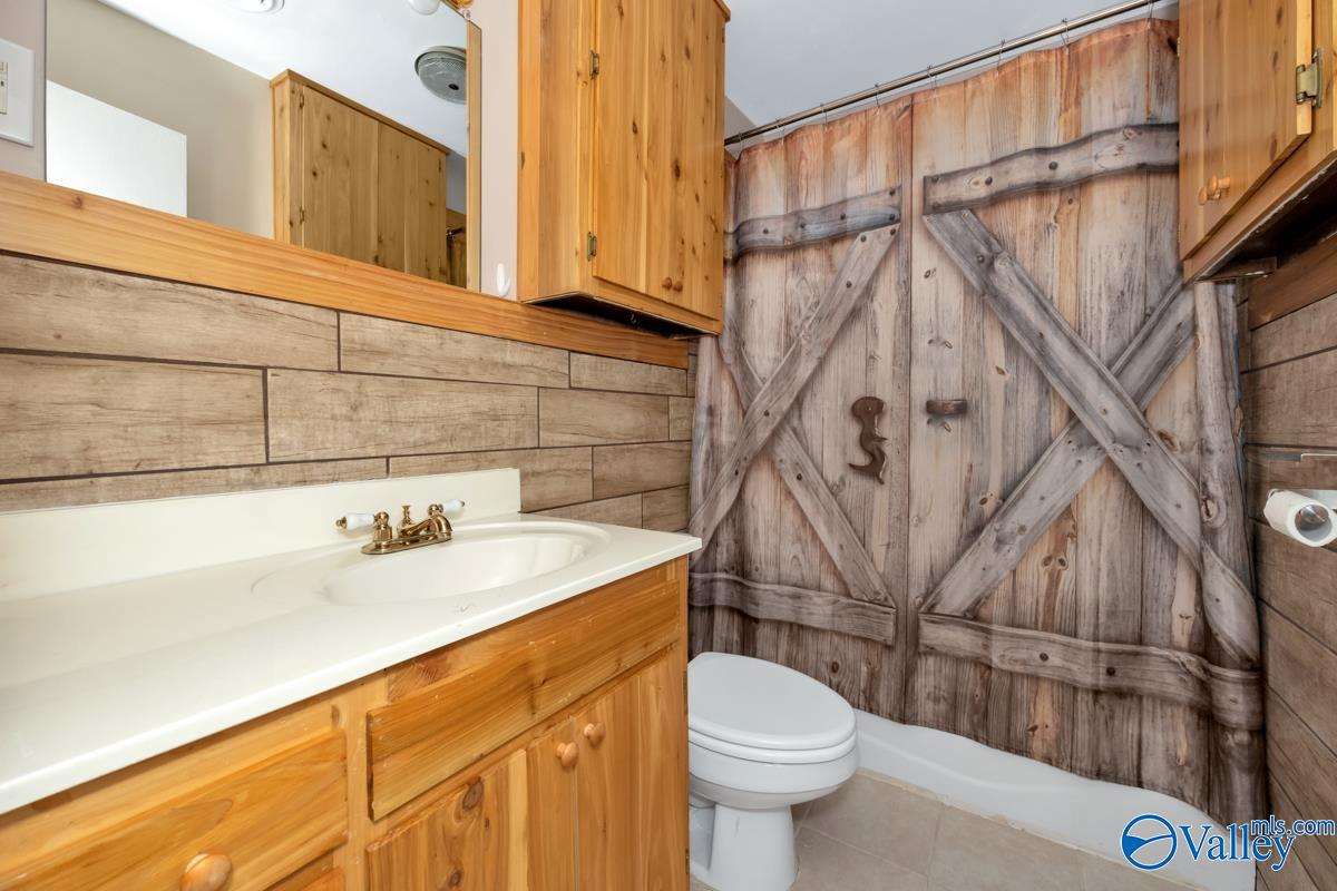 805 Eleanor Drive SW