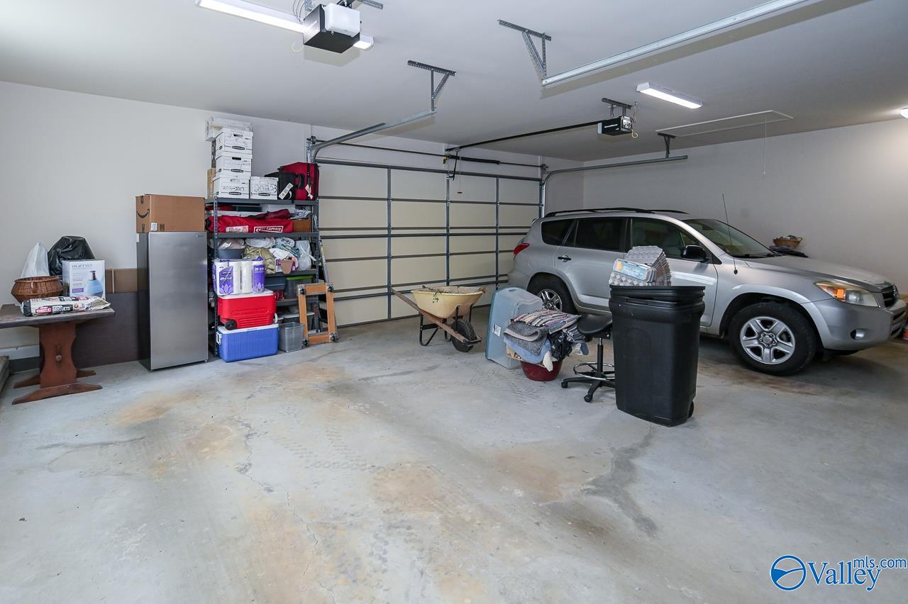 11200 Kelly Road