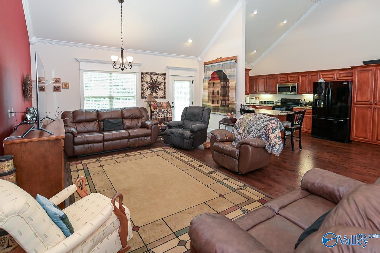 11200 Kelly Road