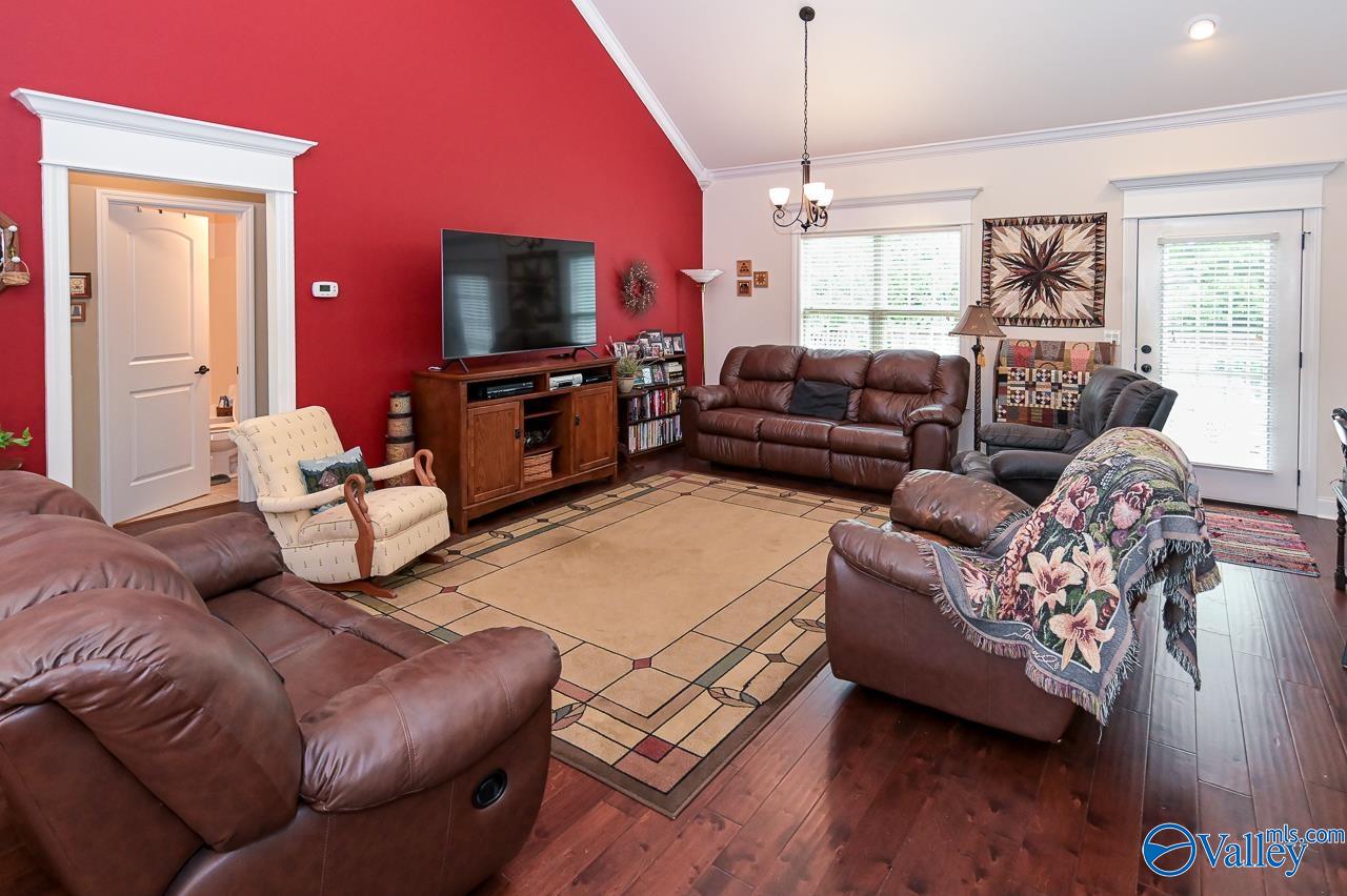 11200 Kelly Road