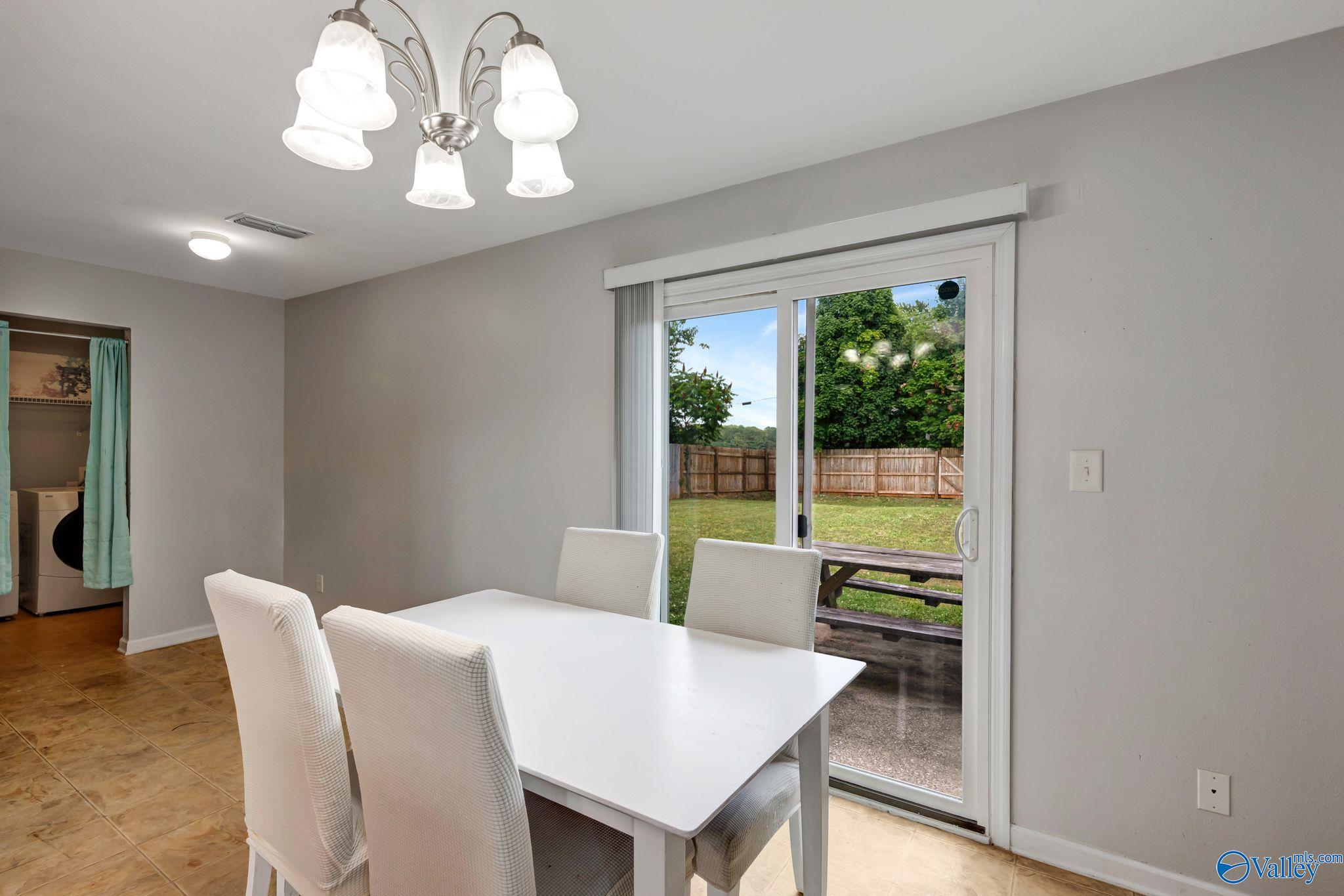 3130 Lakeland Drive