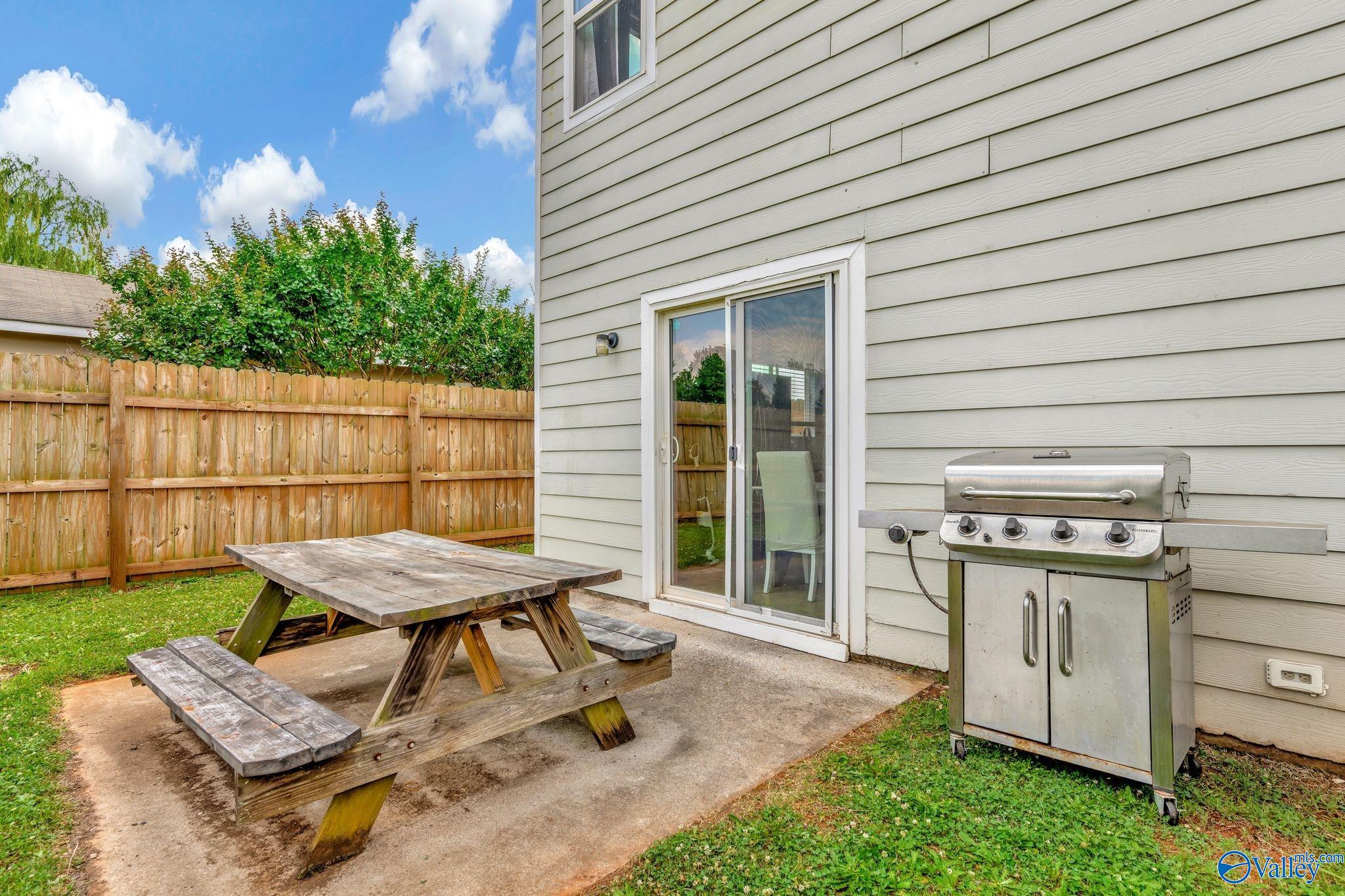 3130 Lakeland Drive