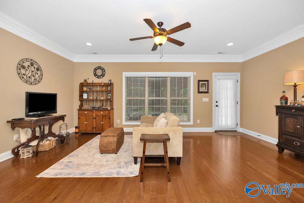 113 Miniver Place