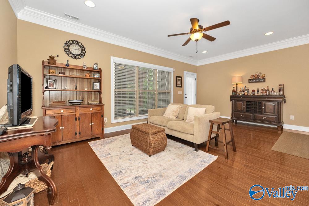 113 Miniver Place