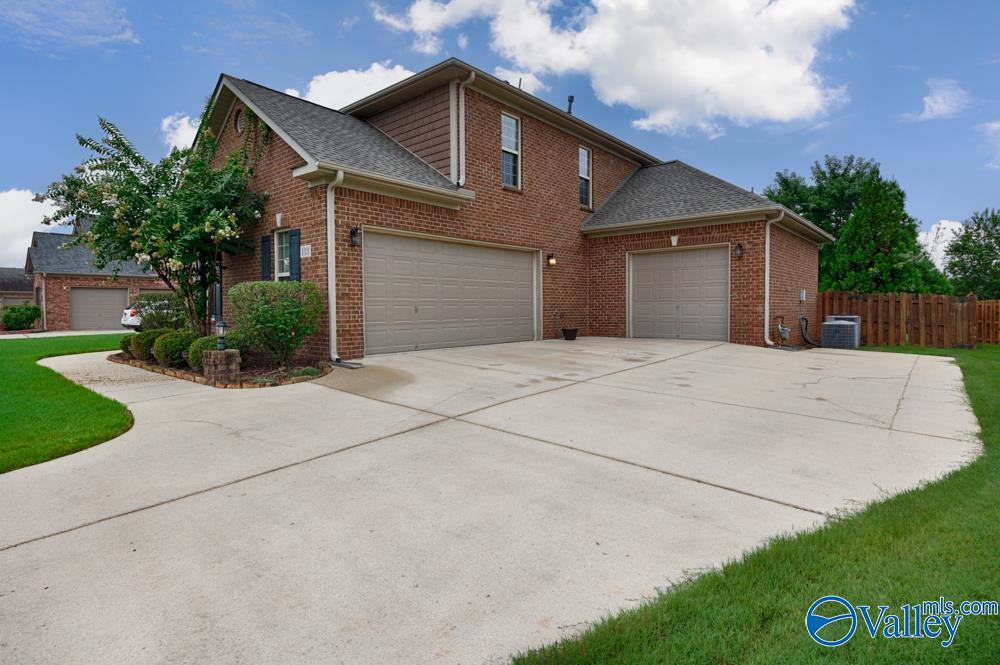 113 Miniver Place