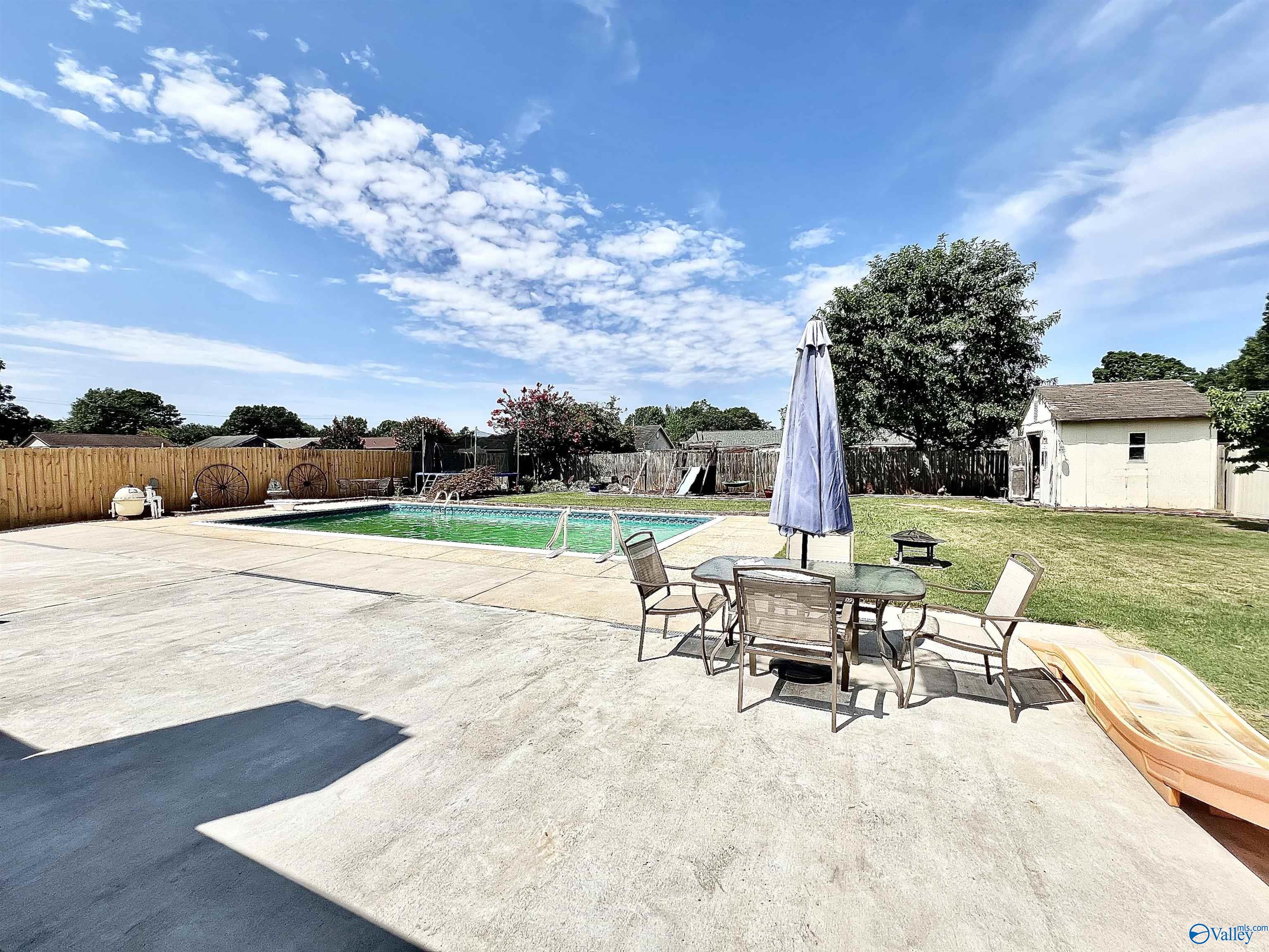 1931 Dresden Drive SW