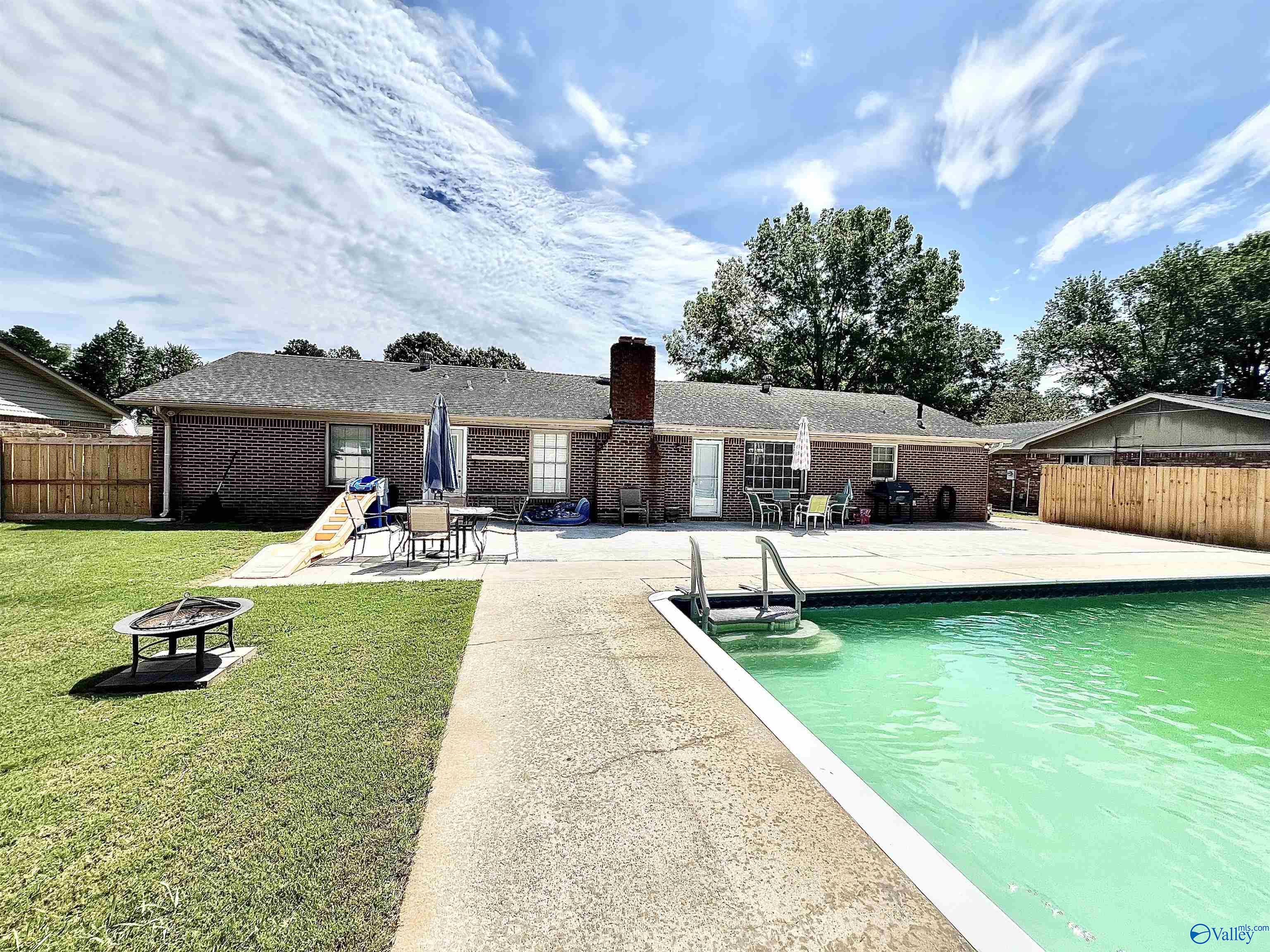 1931 Dresden Drive SW
