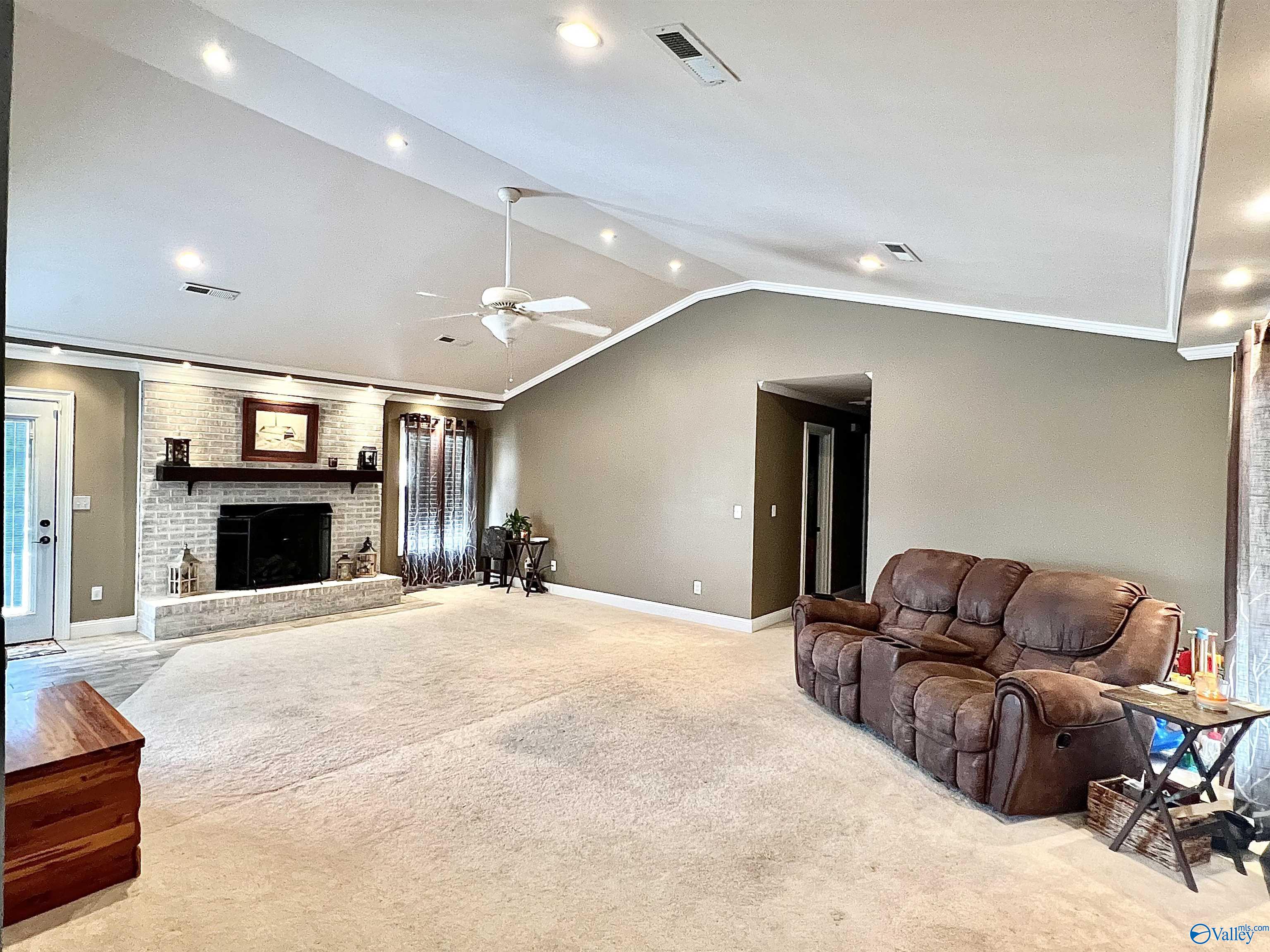 1931 Dresden Drive SW