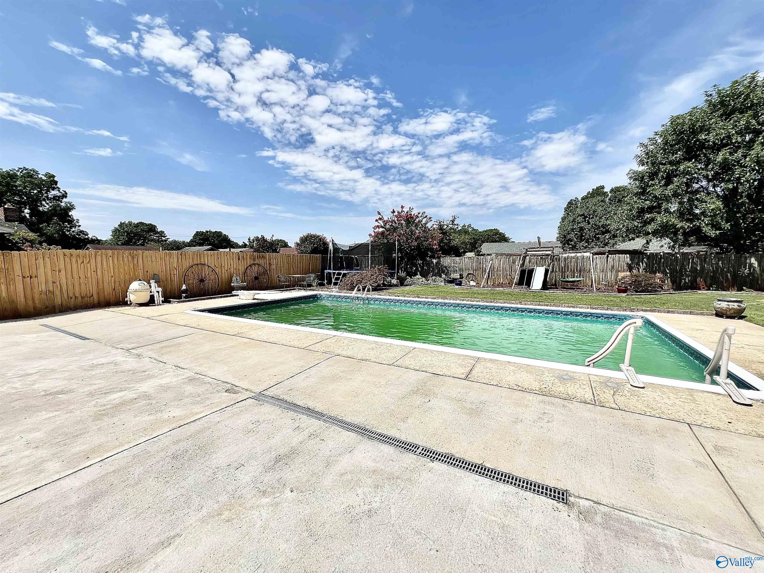 1931 Dresden Drive SW