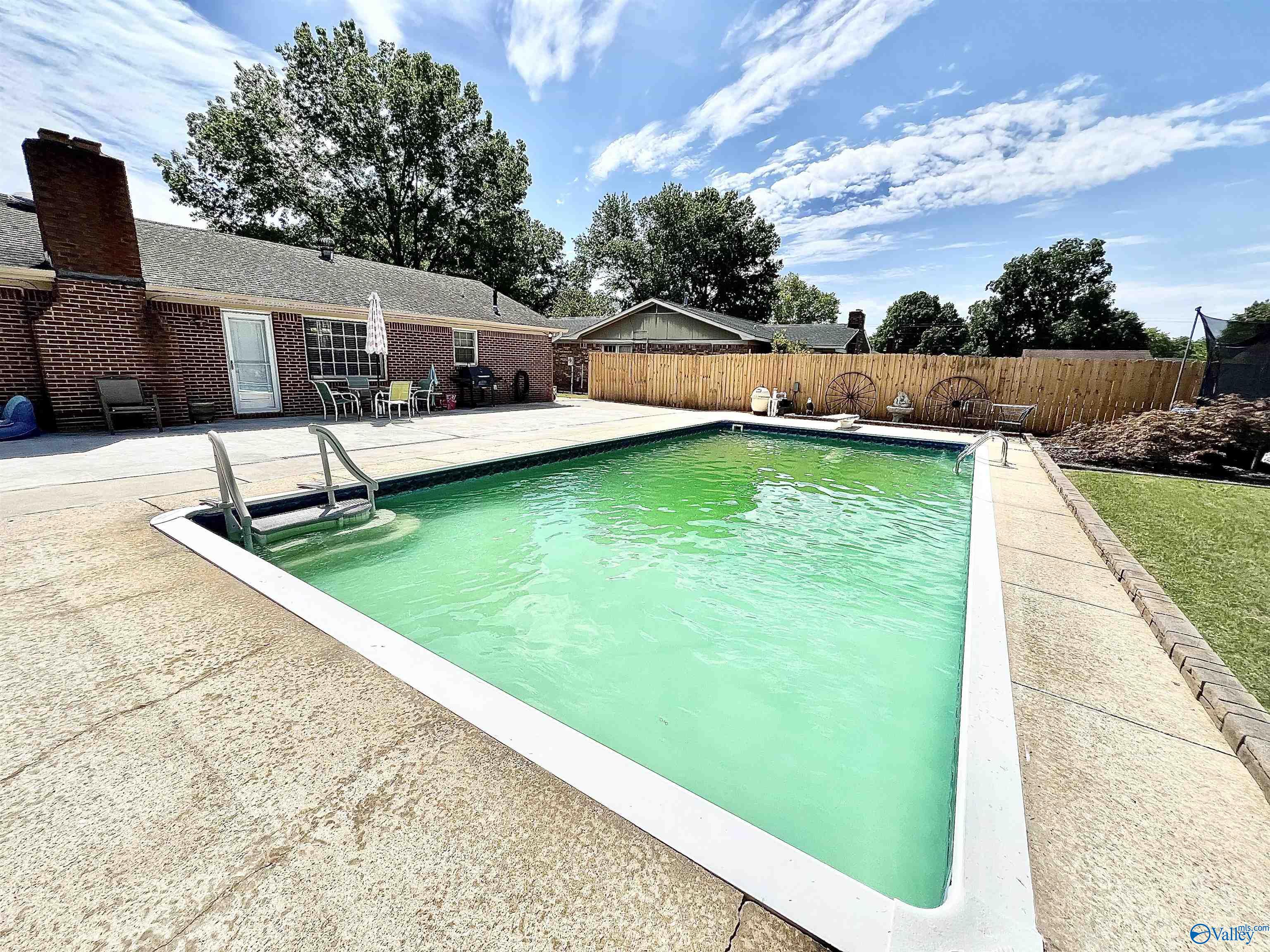 1931 Dresden Drive SW