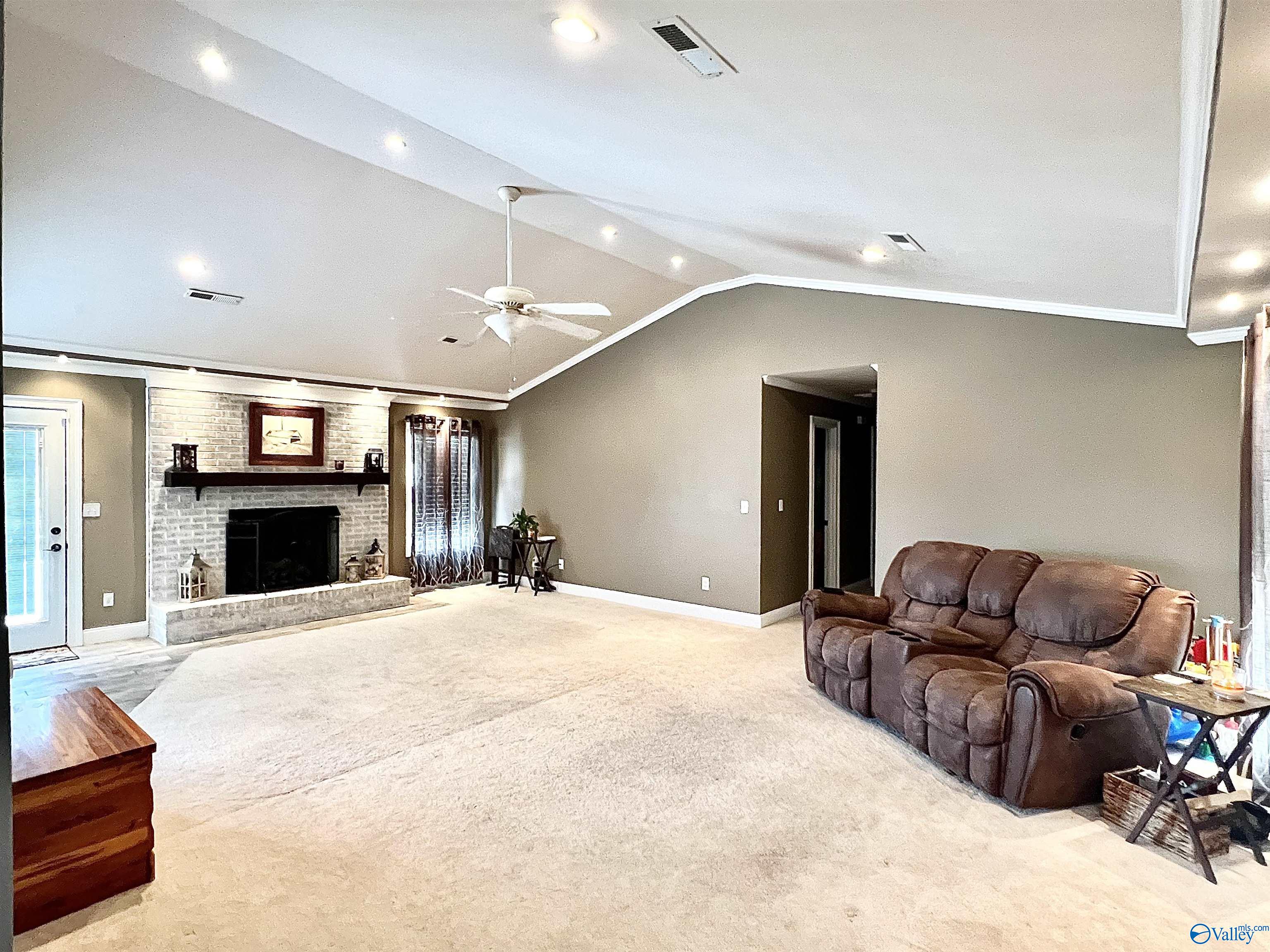 1931 Dresden Drive SW
