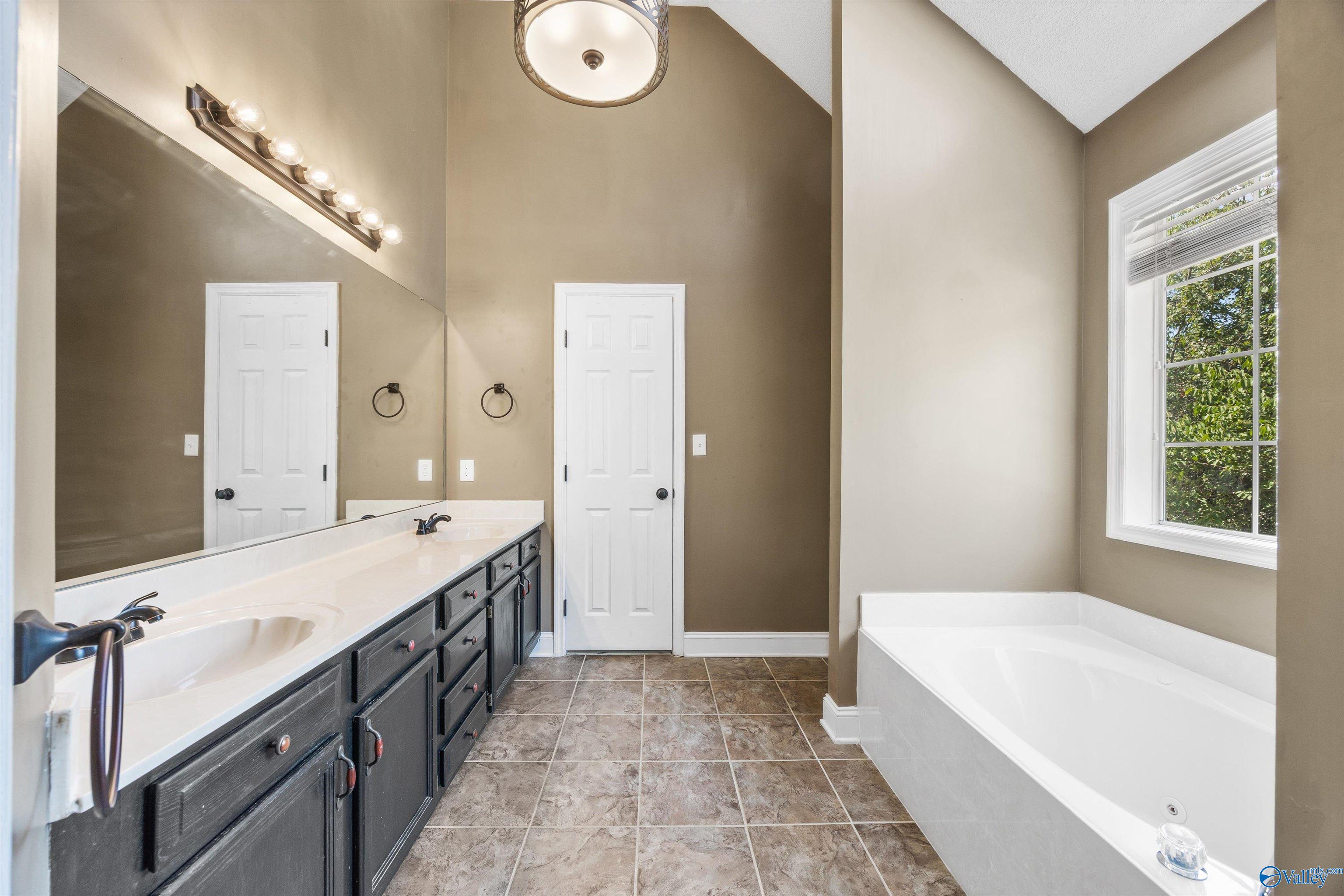 107 Sunset Trail