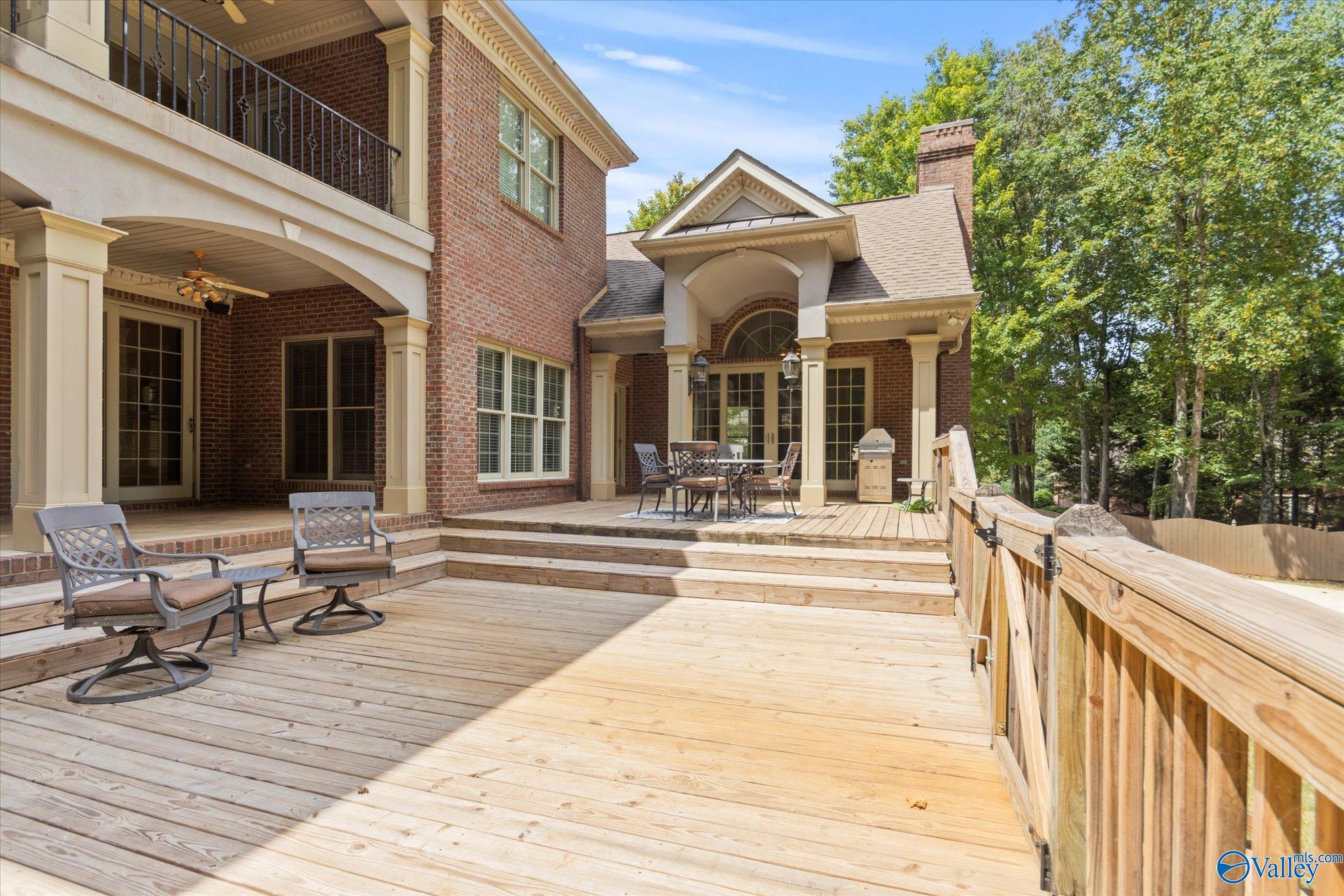 121 Ivyridge Road