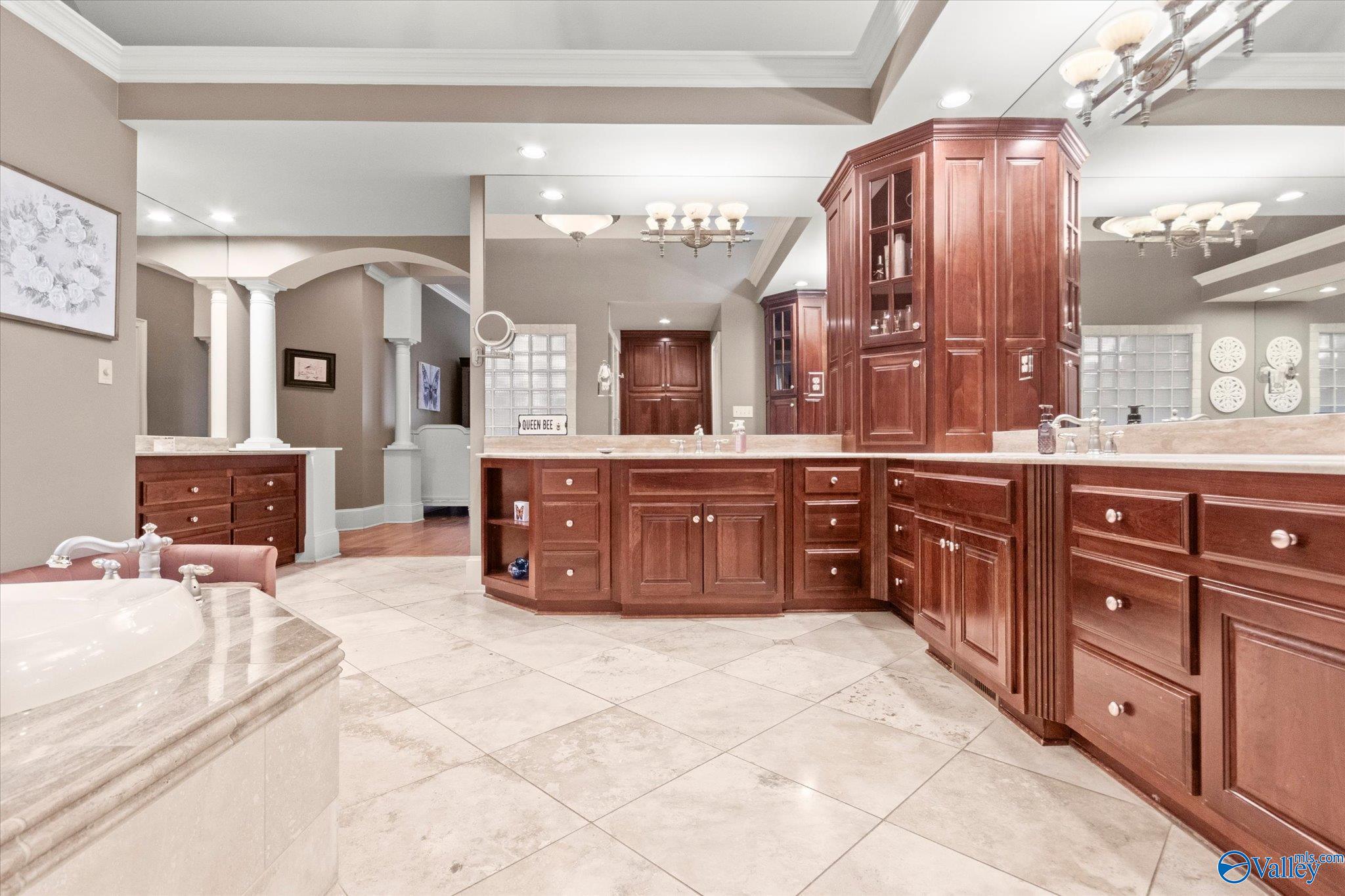 121 Ivyridge Road