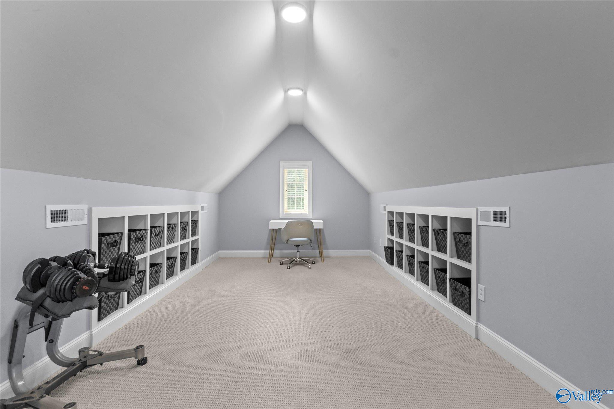 121 Ivyridge Road