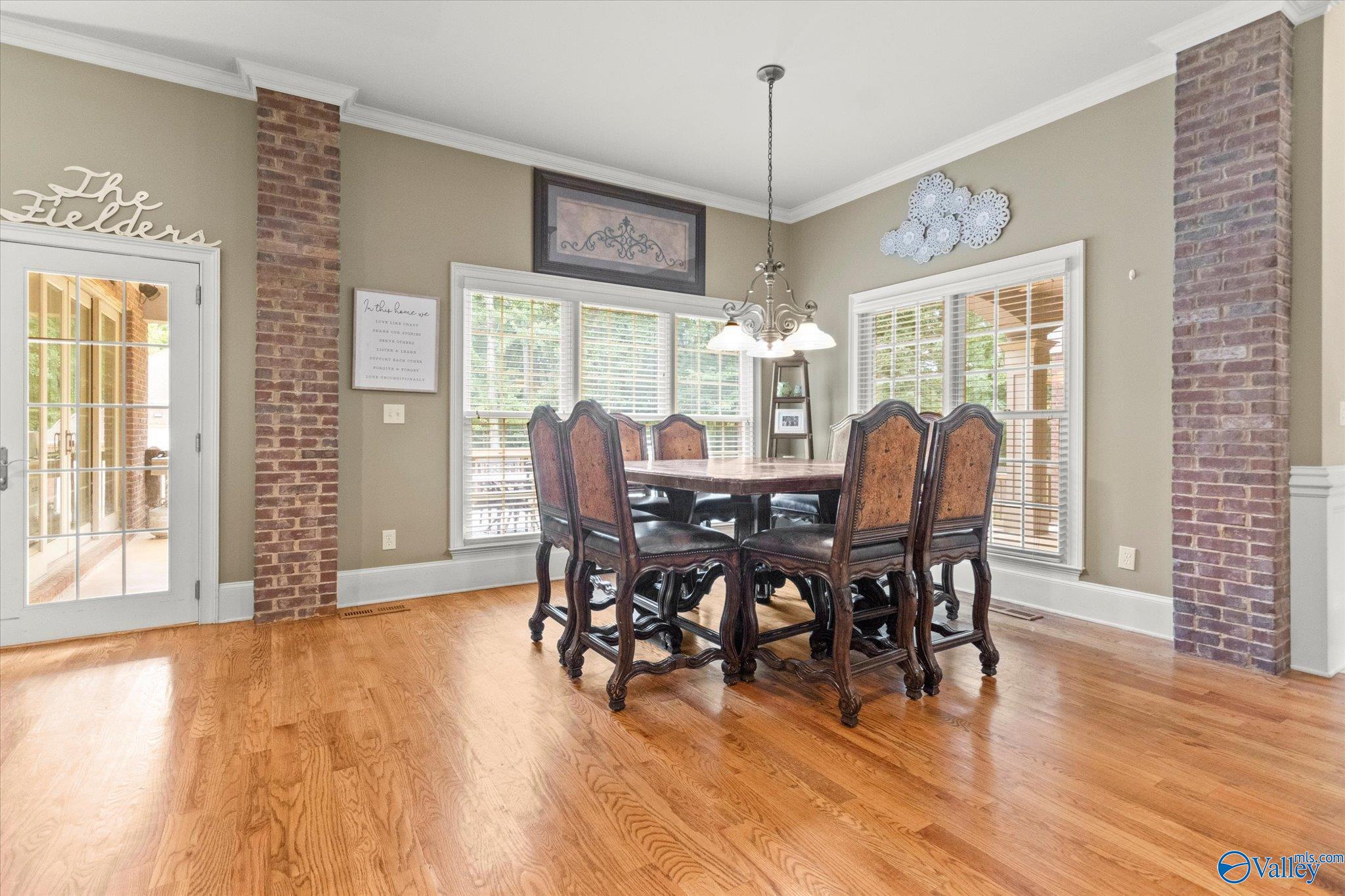 121 Ivyridge Road