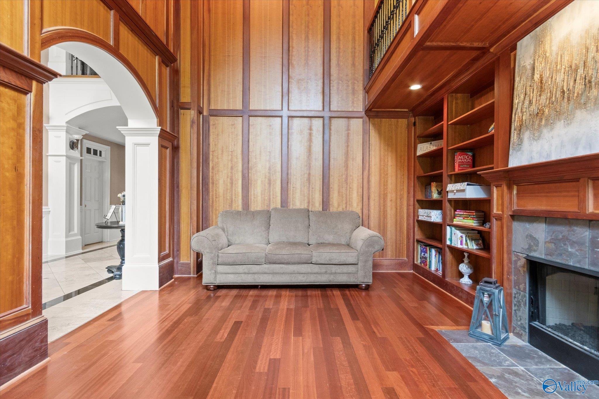 121 Ivyridge Road