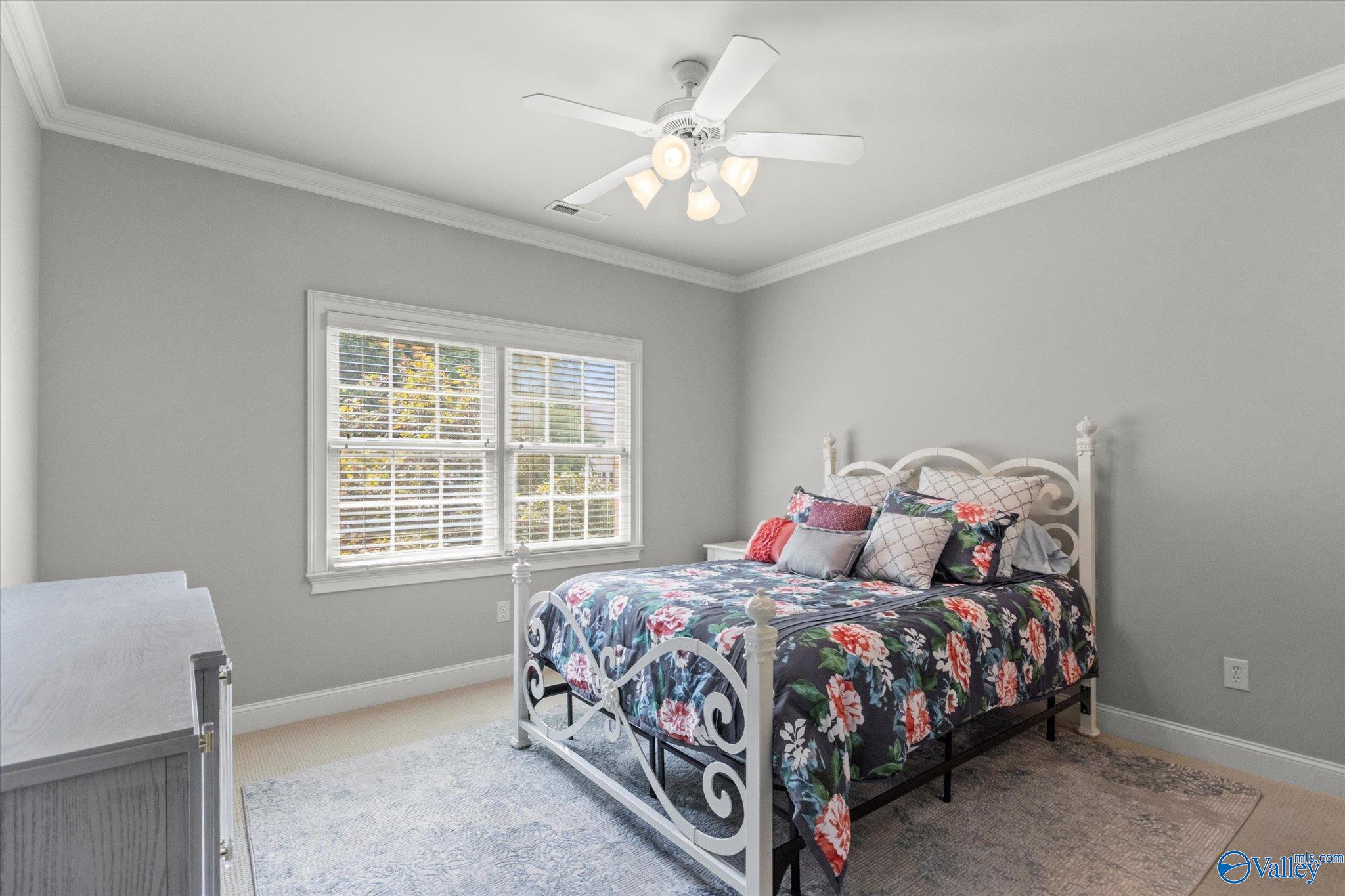121 Ivyridge Road