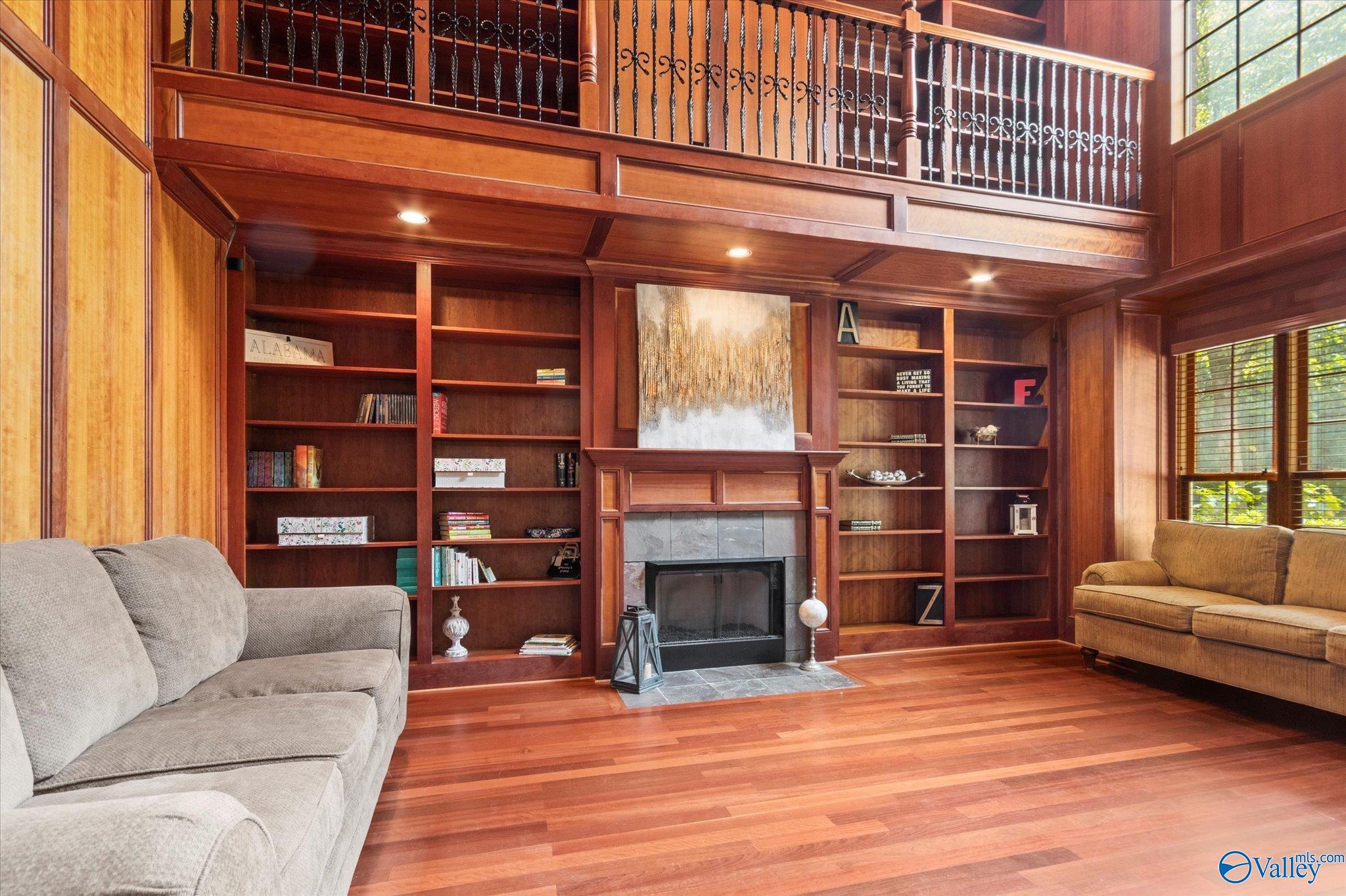 121 Ivyridge Road