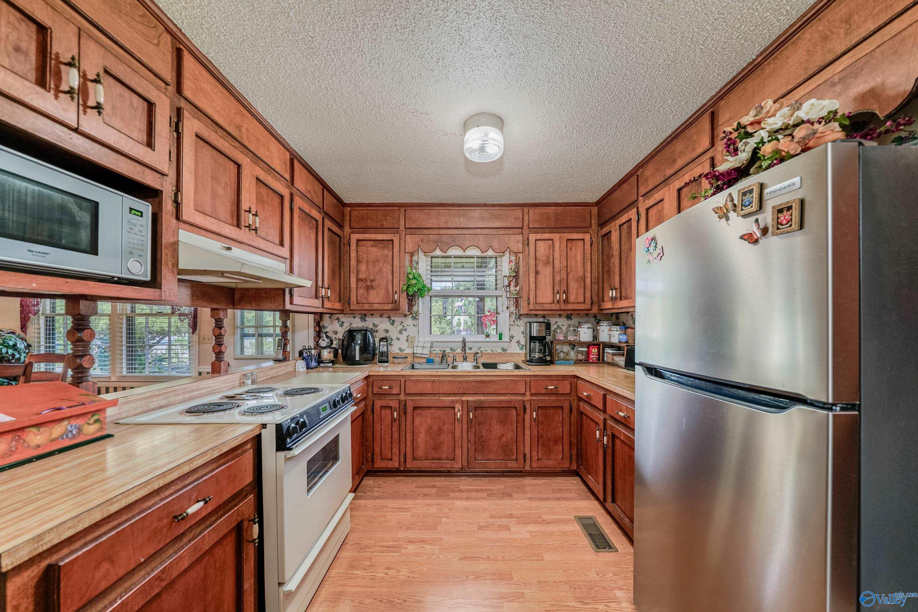 3817 Jeff Road
