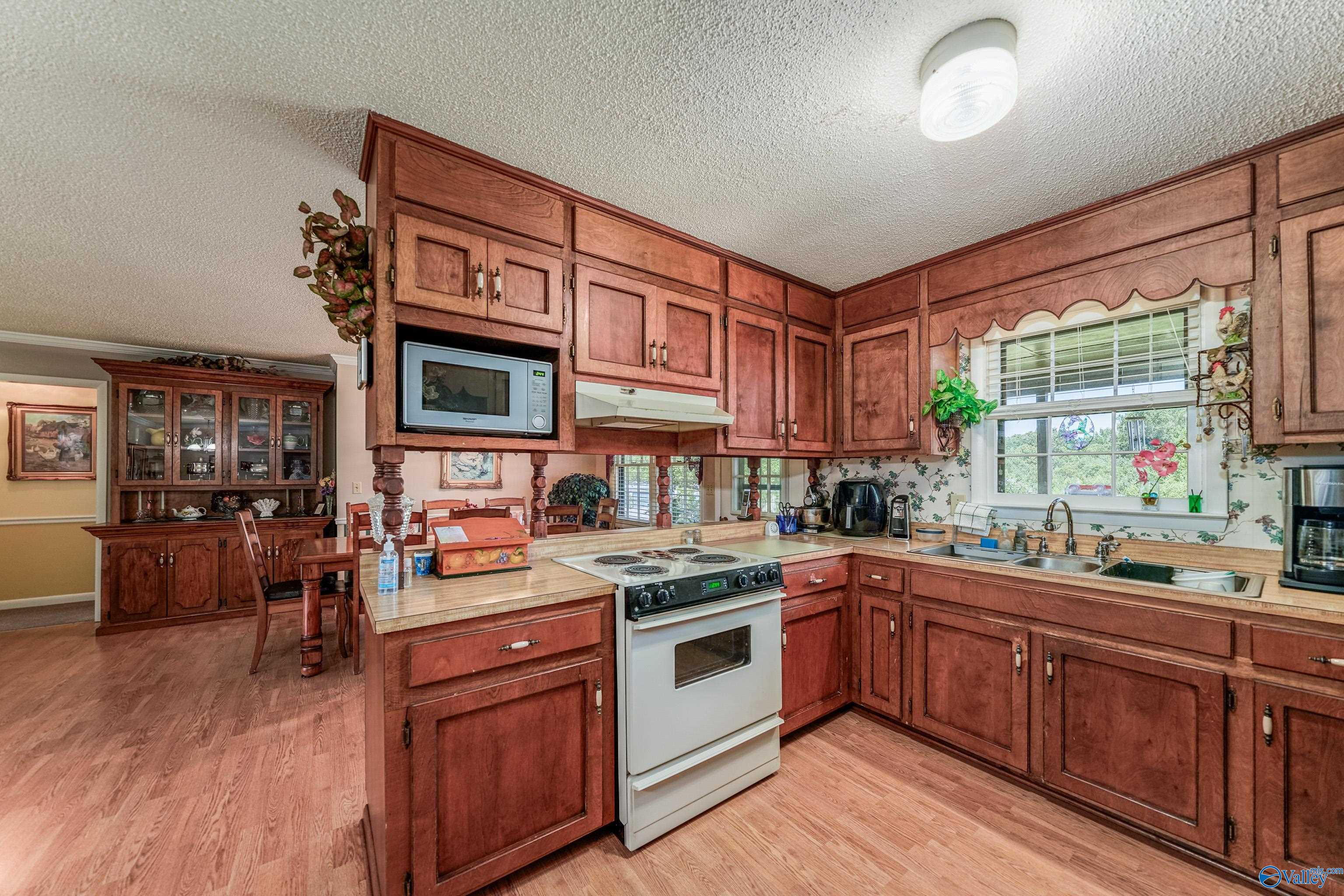 3817 Jeff Road