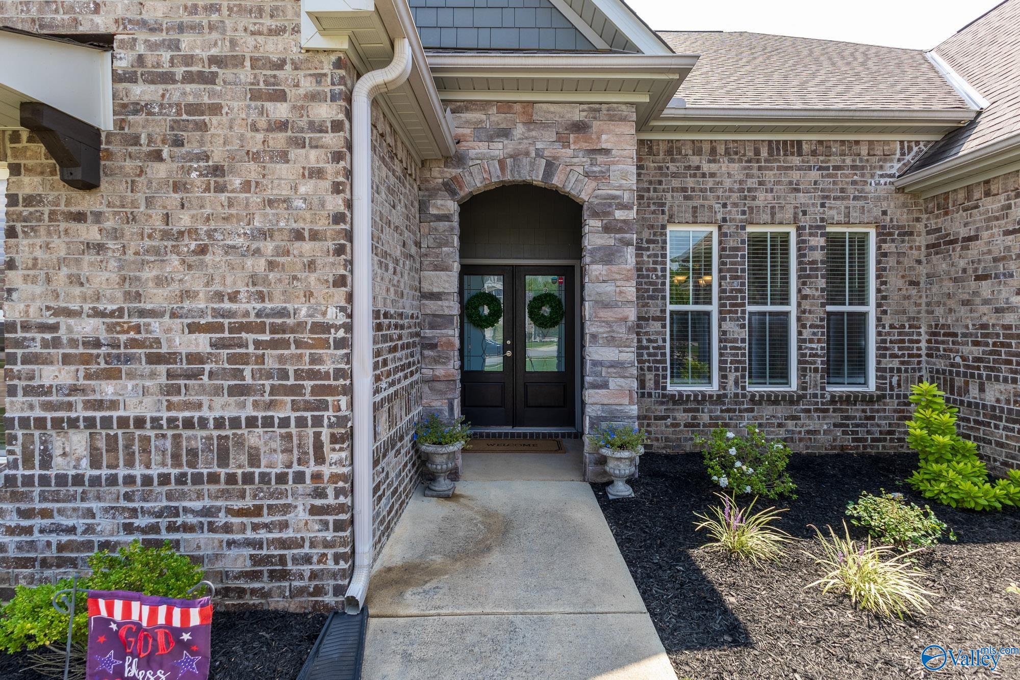 119 Pintail Pointe Circle
