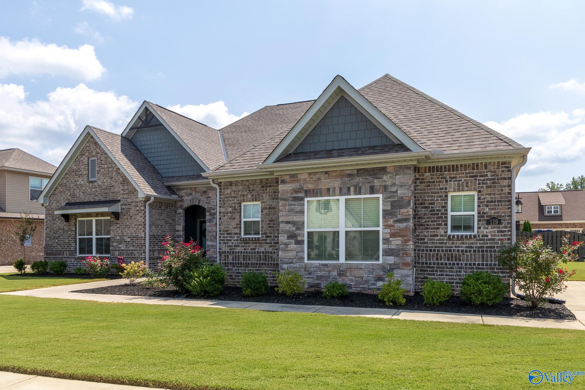 119 Pintail Pointe Circle