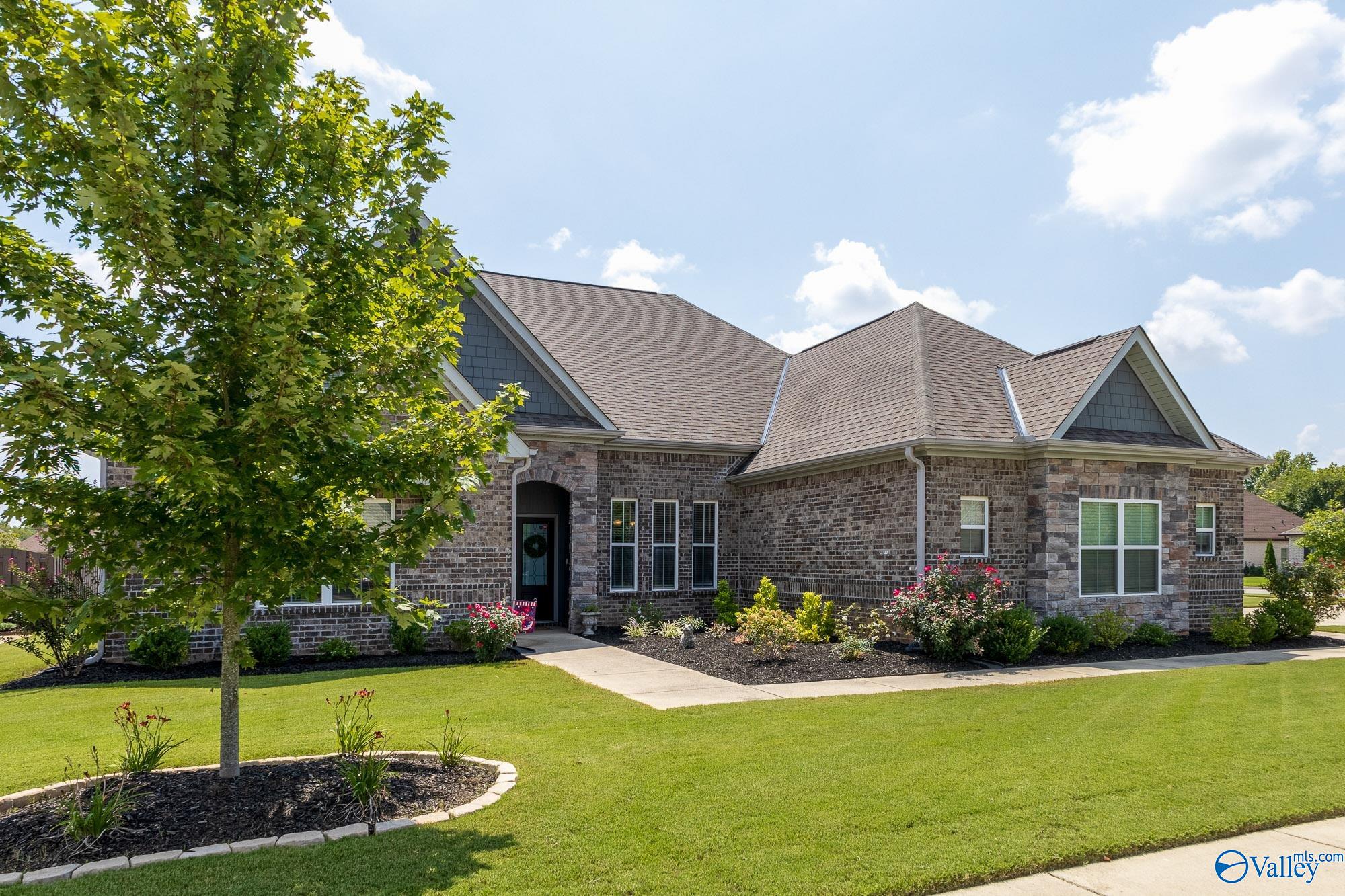 119 Pintail Pointe Circle