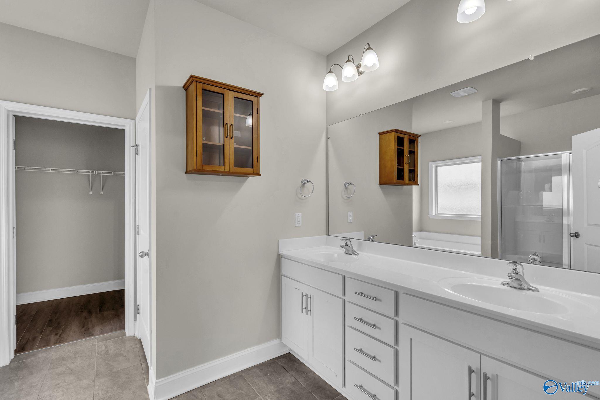 8785 NW Segers Trail Loop