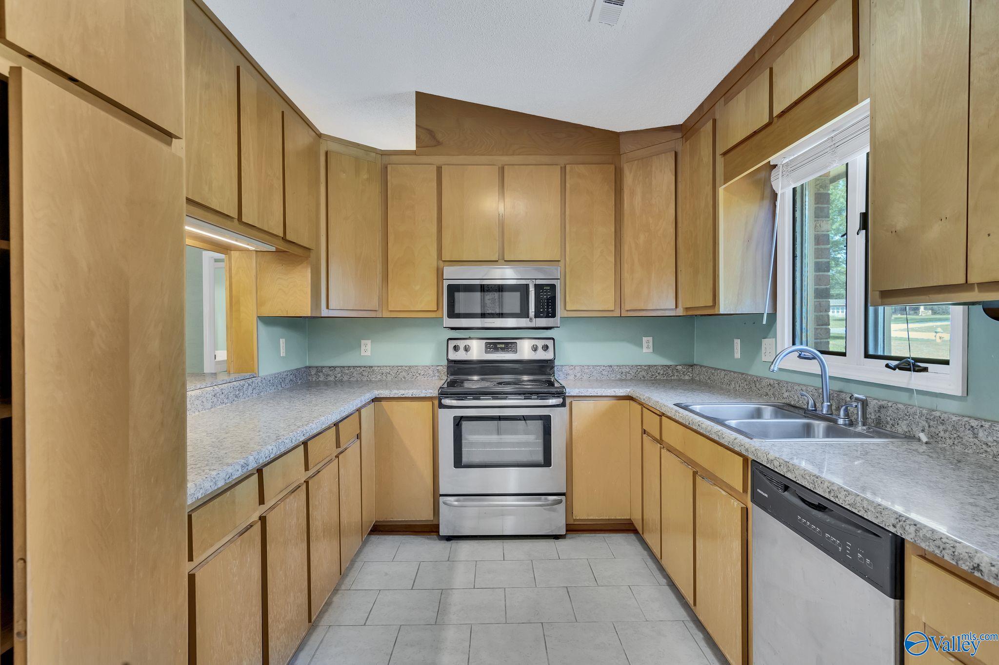 6103 Edwin Jones Drive