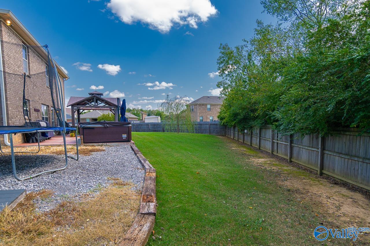 113 Hunter Way