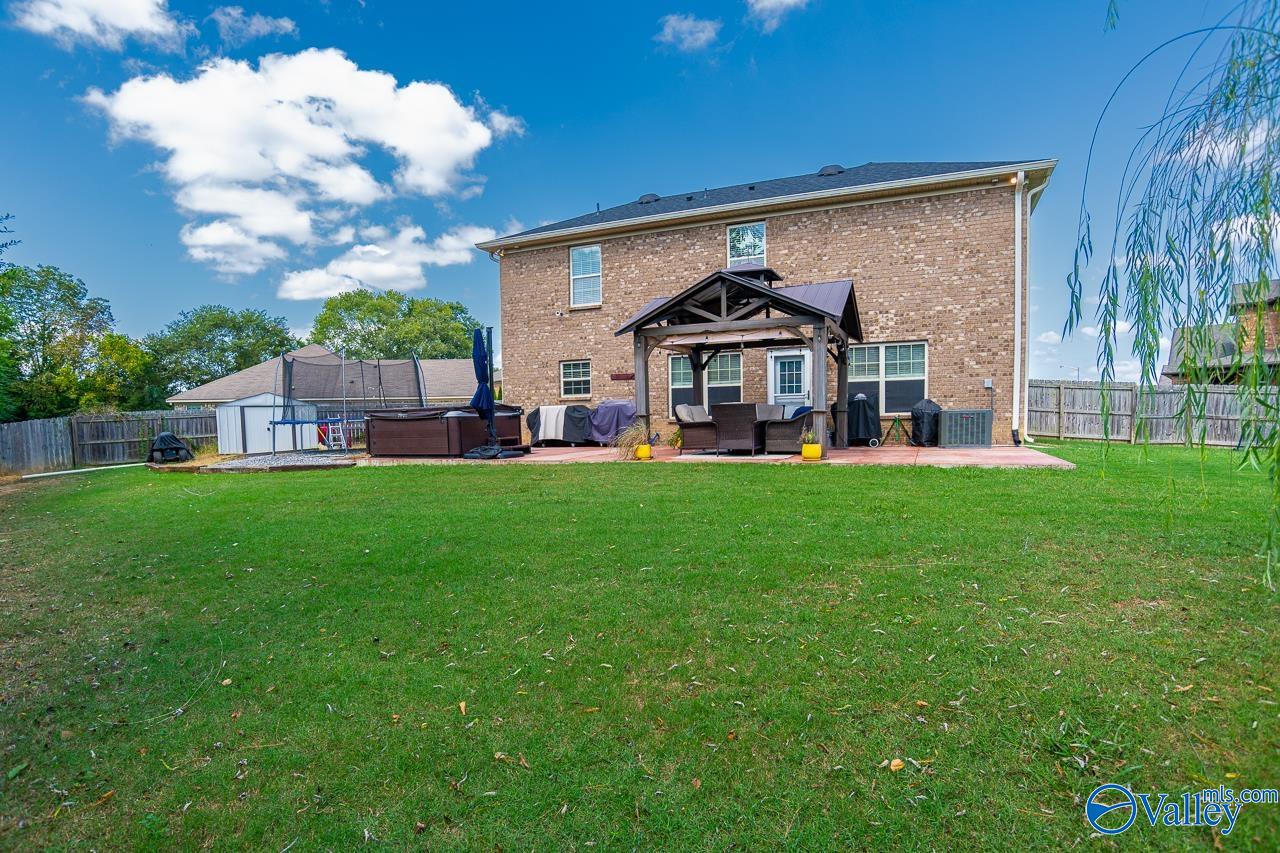 113 Hunter Way