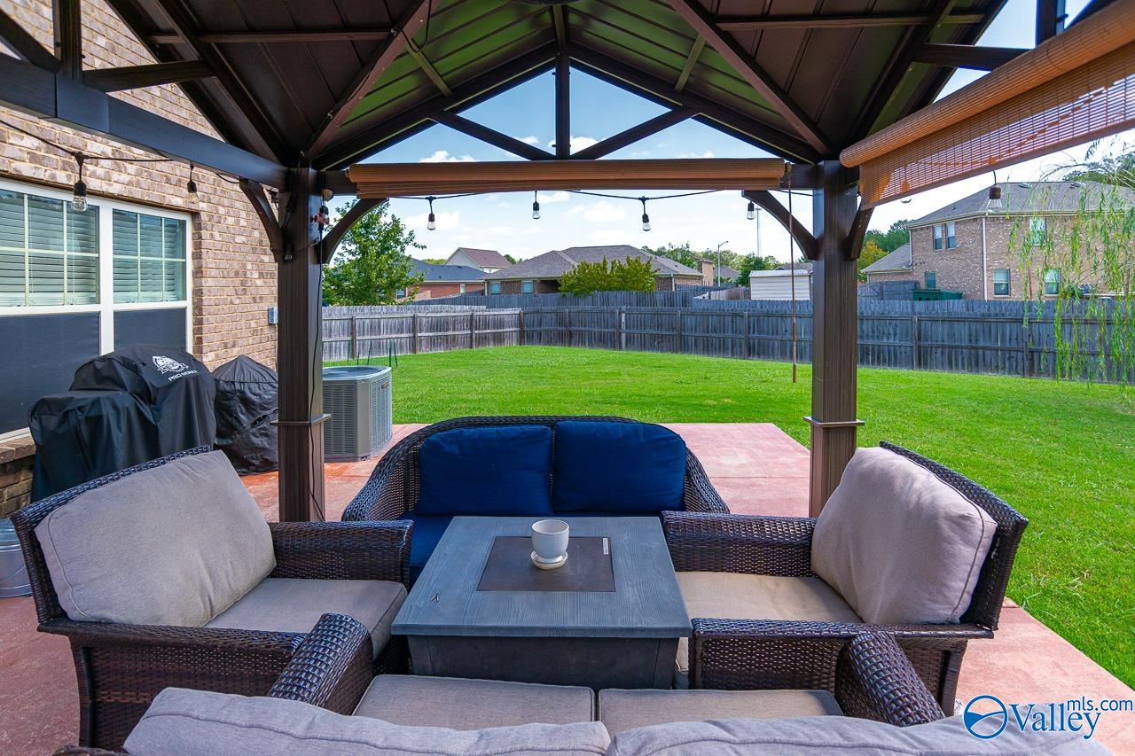 113 Hunter Way
