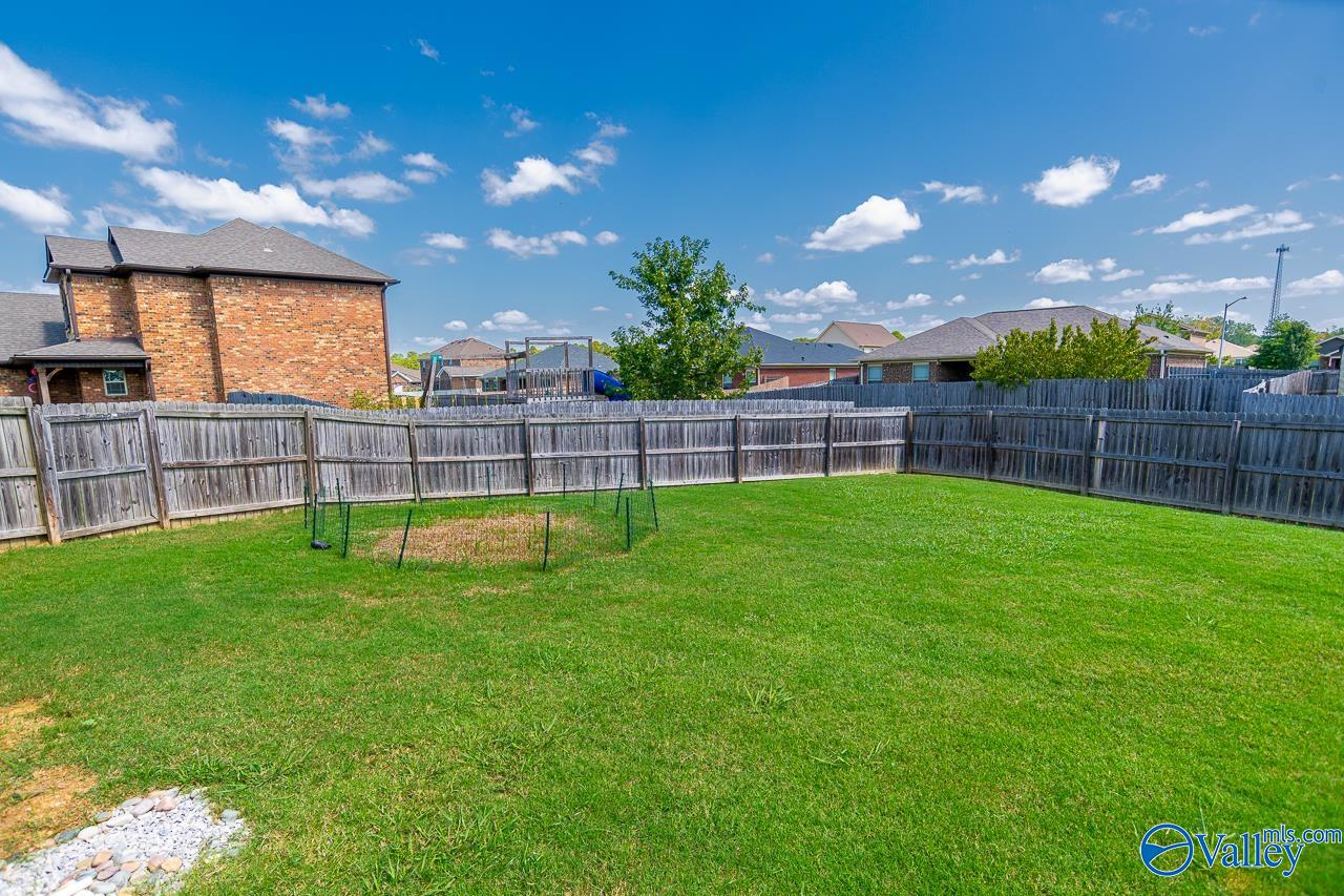 113 Hunter Way