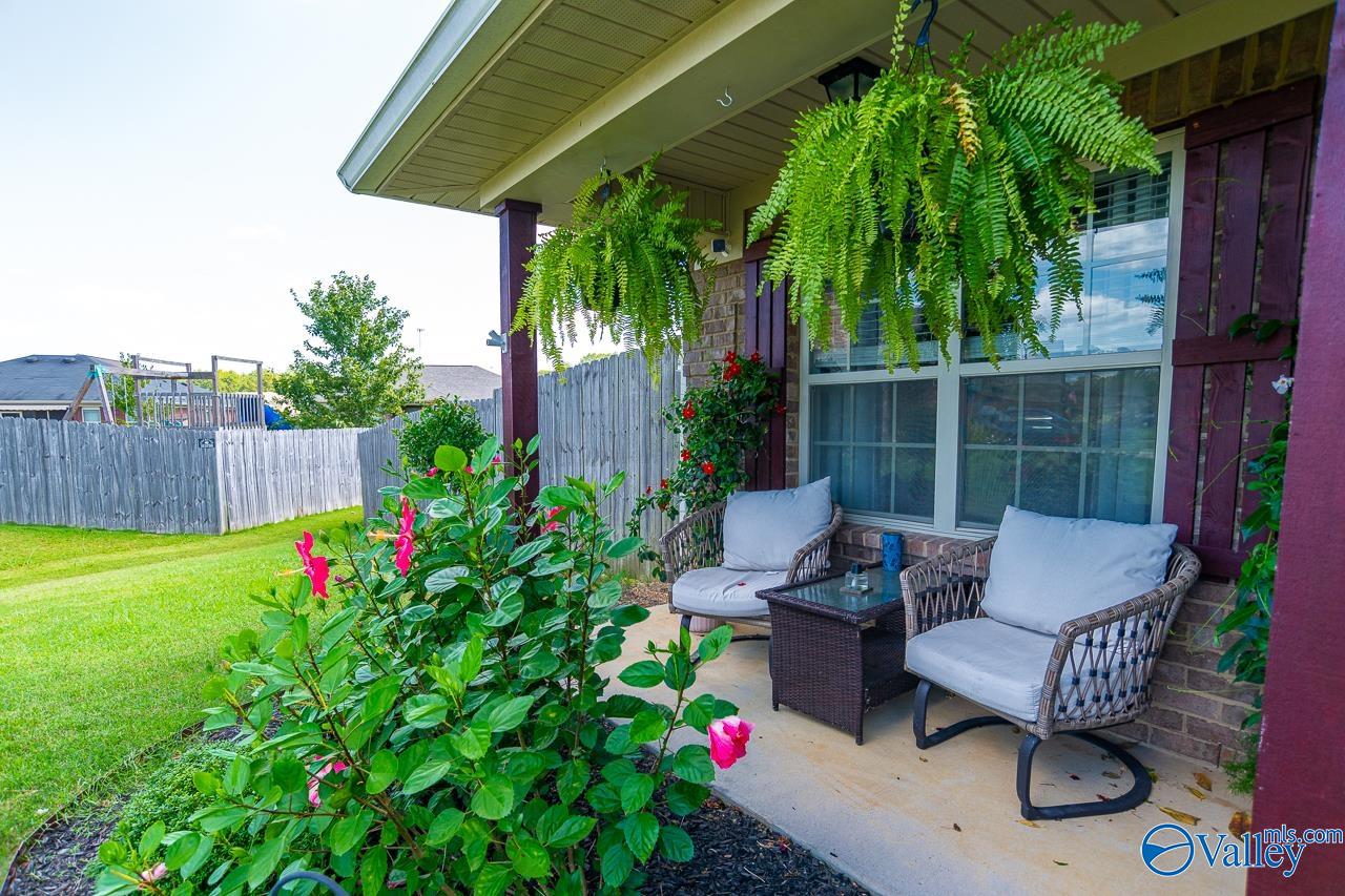 113 Hunter Way