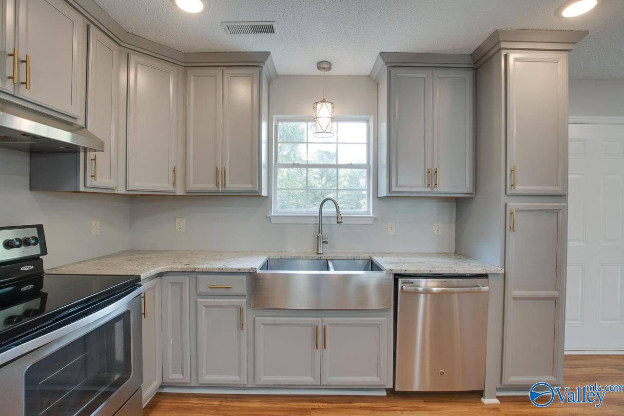102 Bramblebush Drive