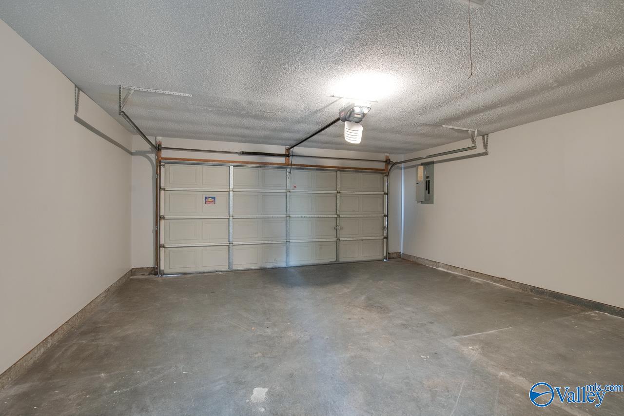 102 Bramblebush Drive